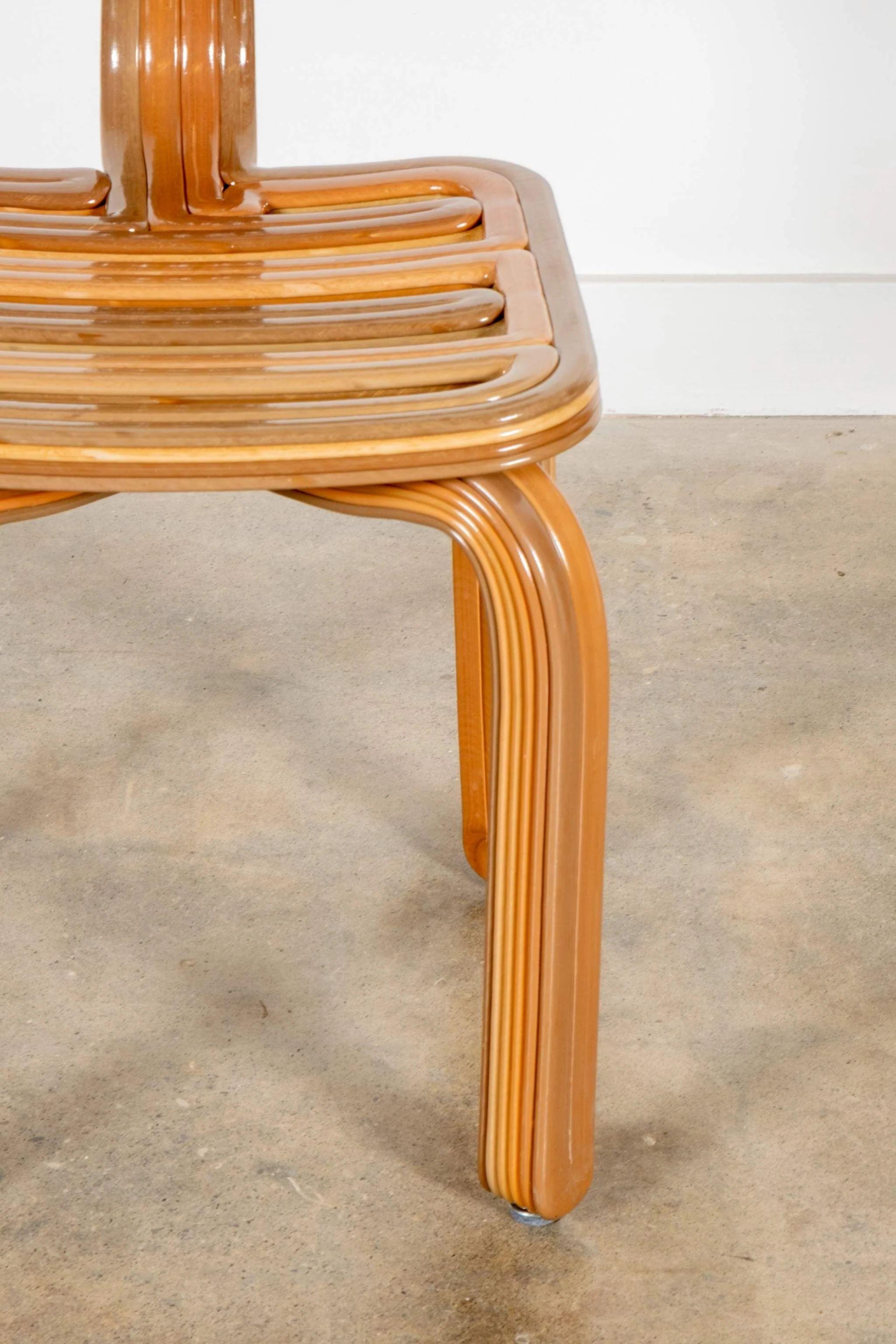 Kooij Chubby Chair in Tannin von Dirk van der Kooij (Niederländisch) im Angebot