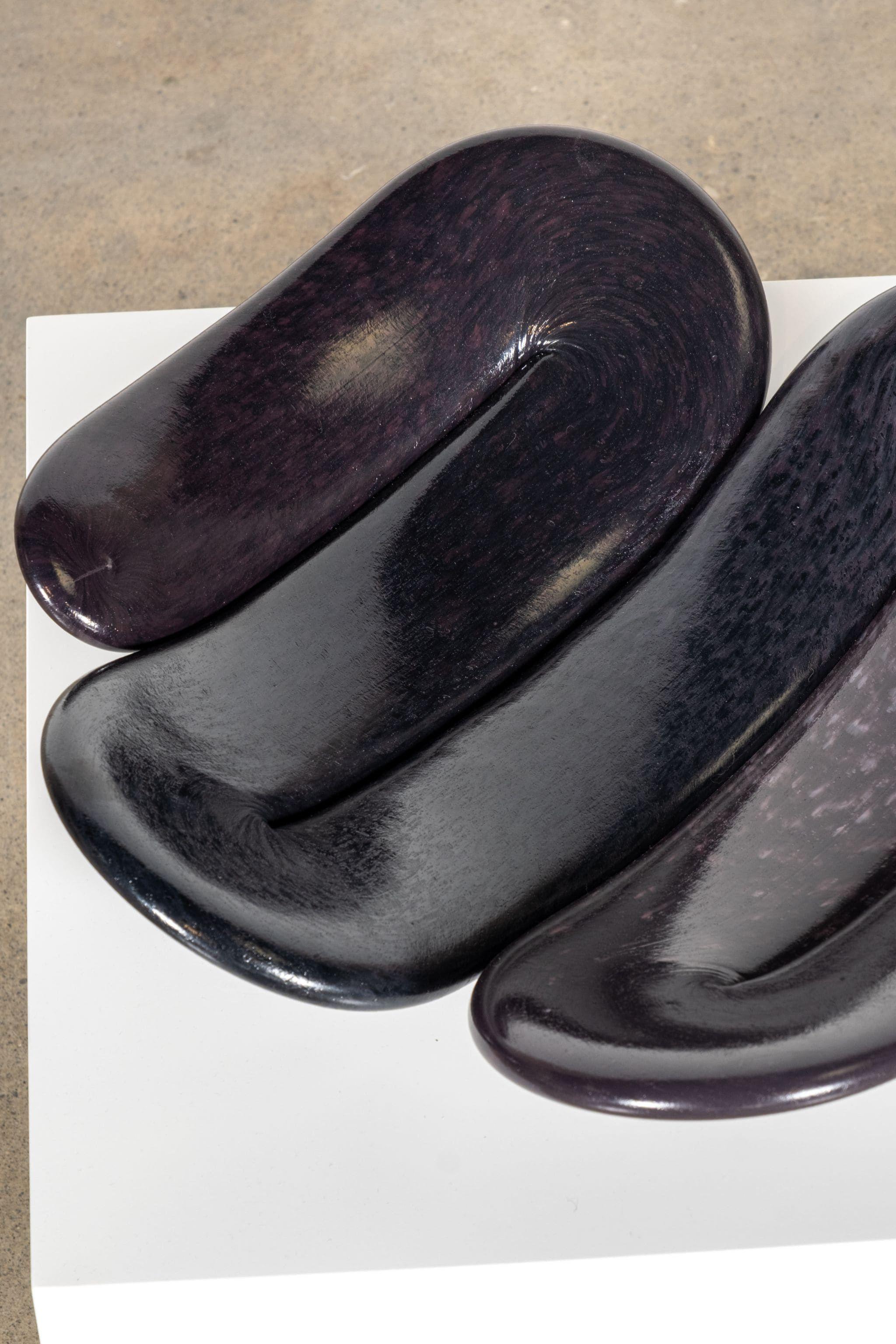 Kooij Wandel Bowl in Bramble by Dirk van der Kooij In New Condition For Sale In Toronto, ON