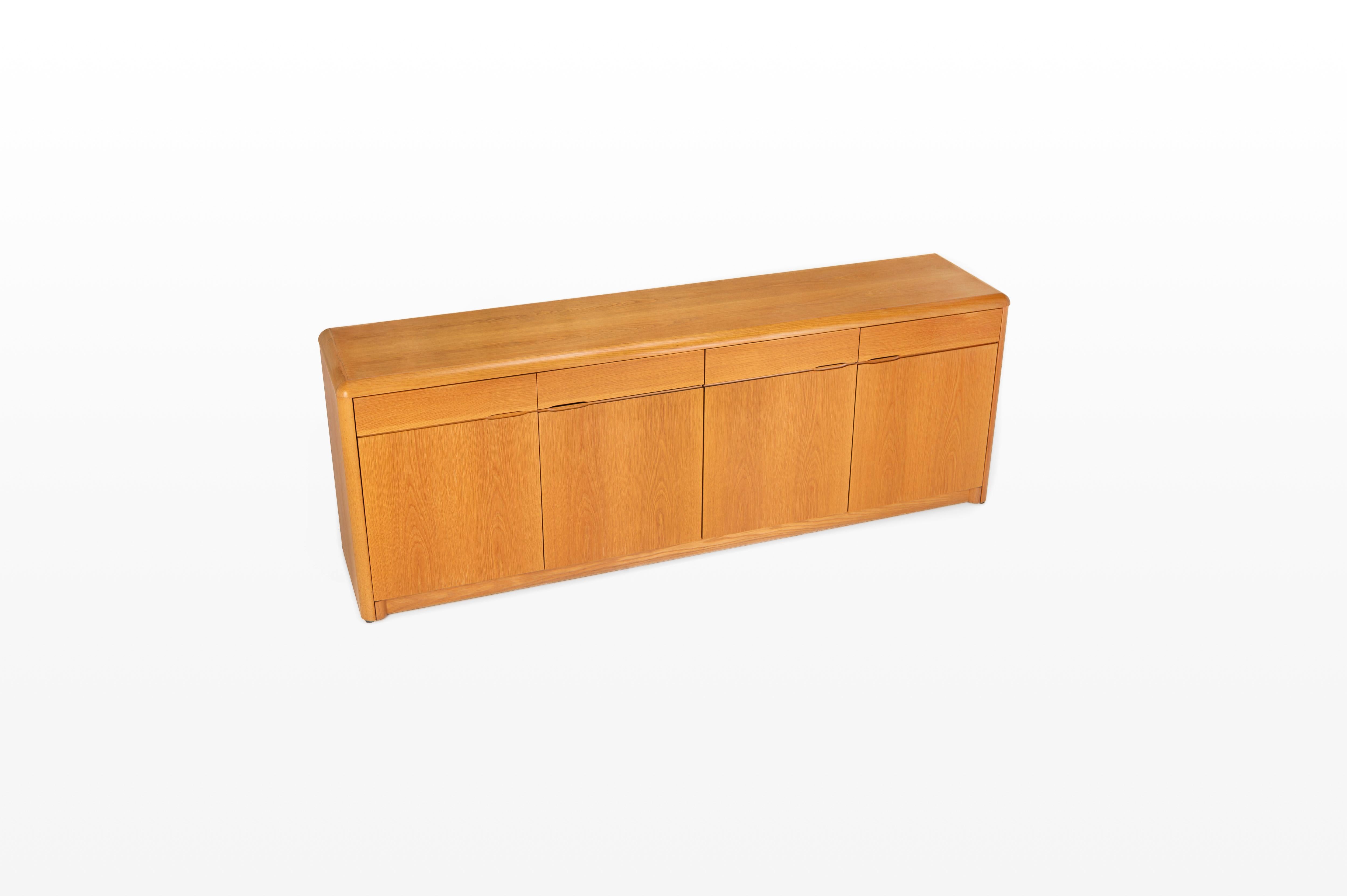Moderne Buffet Kopenhagen de Van Den Berghe Pauvers en vente