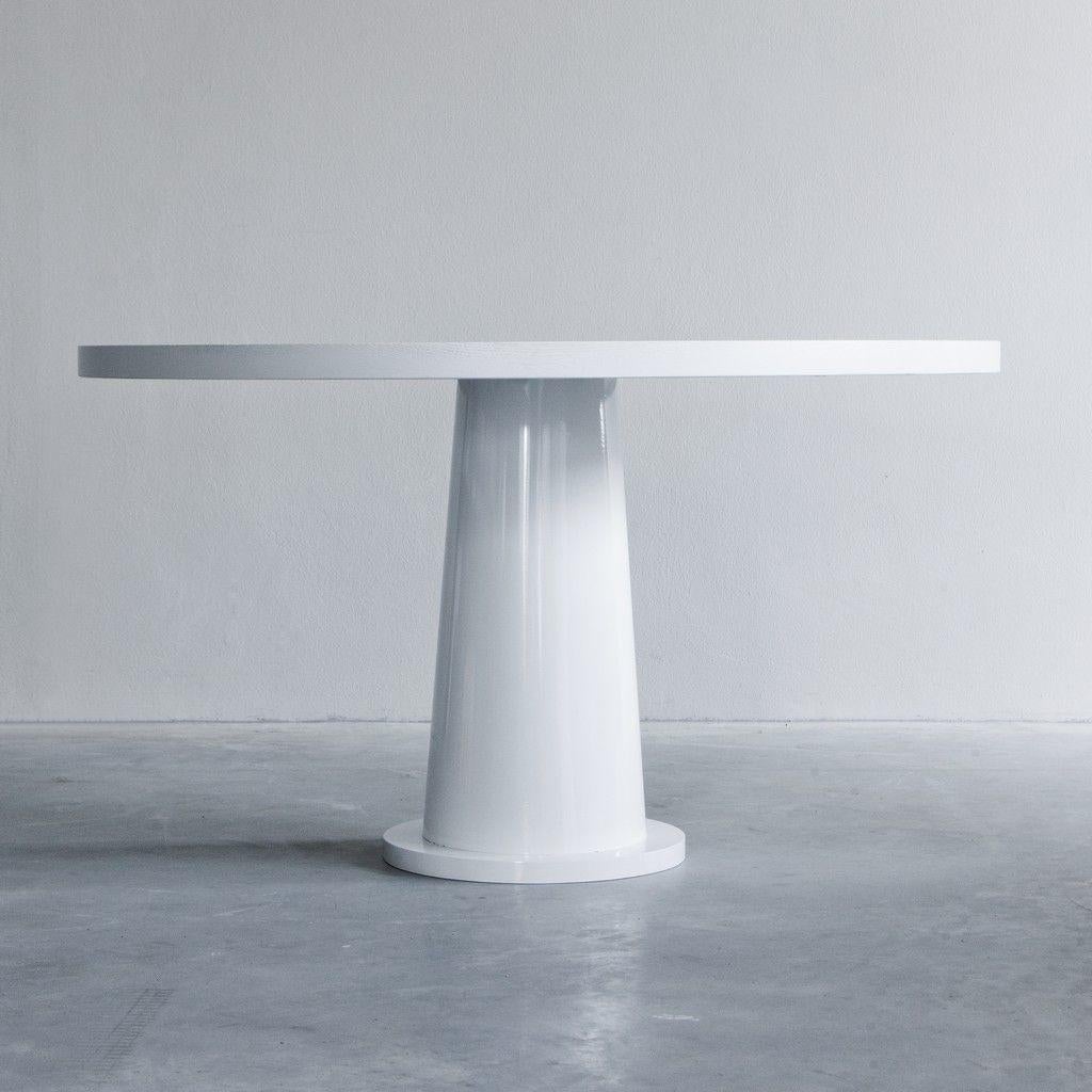 Kops Dining Table Round One by Van Rossum In New Condition For Sale In Geneve, CH