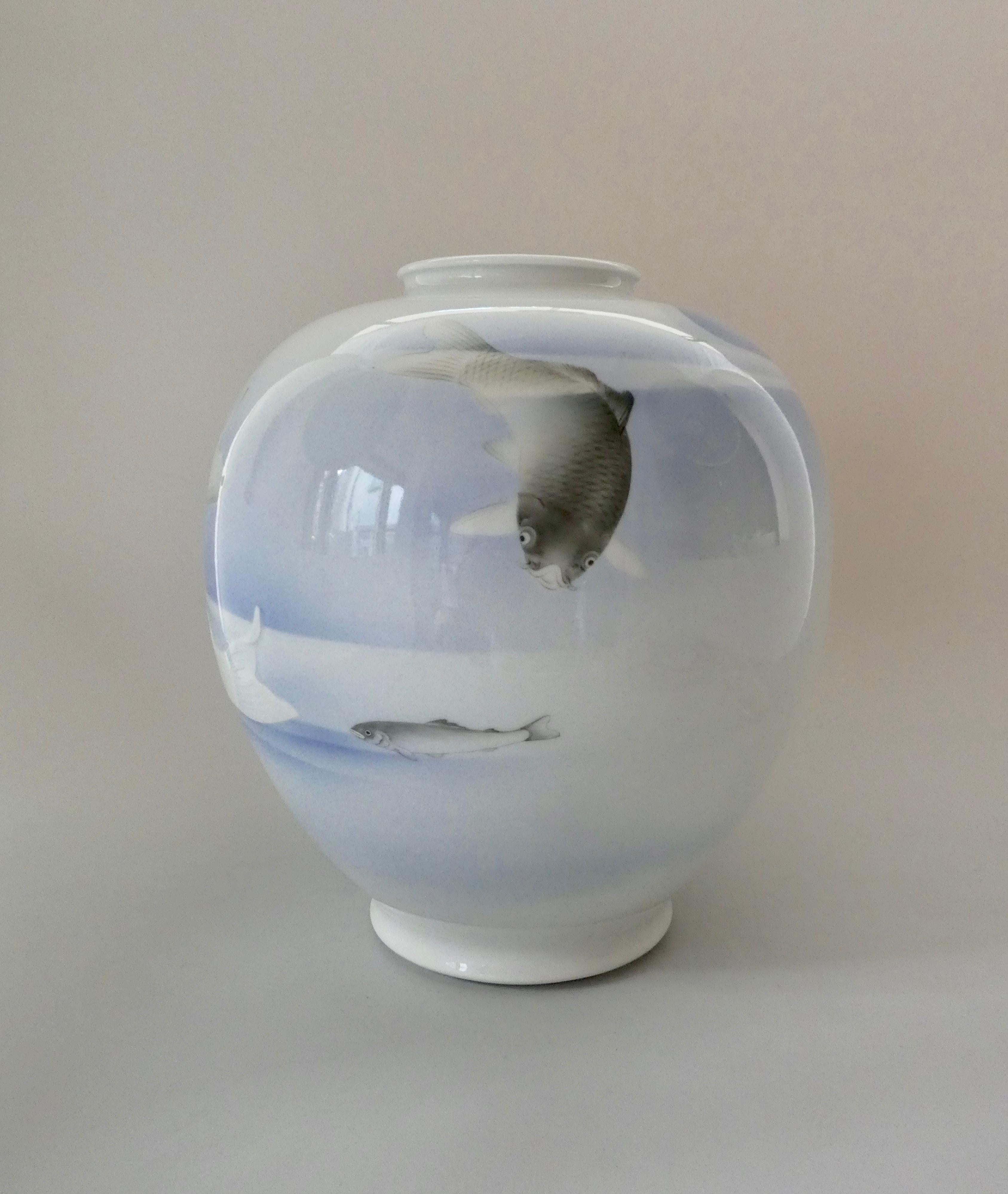 Koransha Porcelain ‘Carp’ Vase, Japanese, Meiji Period ‘1868-1912’ 4