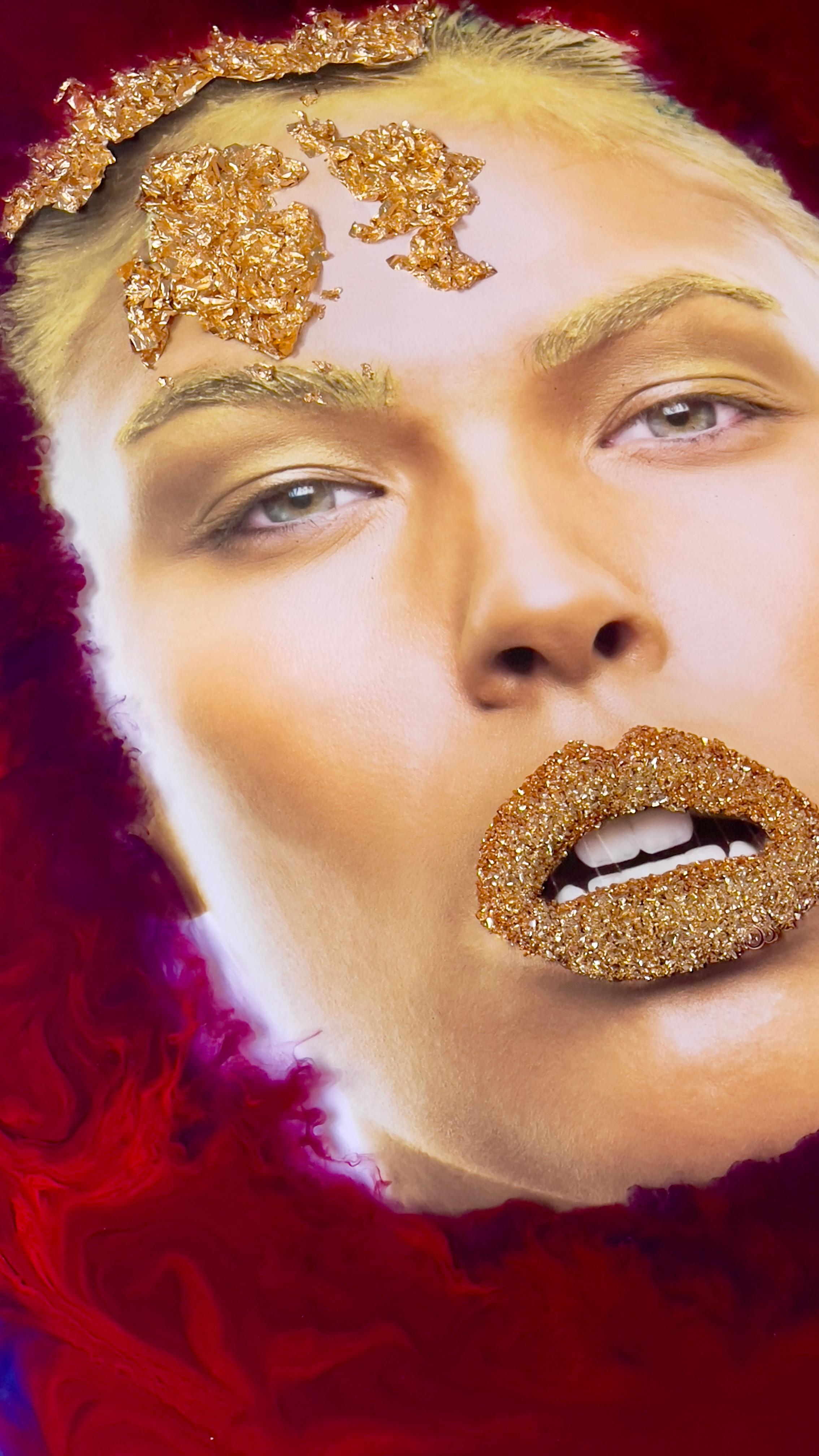 Gold Kiss 3D.  Mixed media portrait For Sale 1