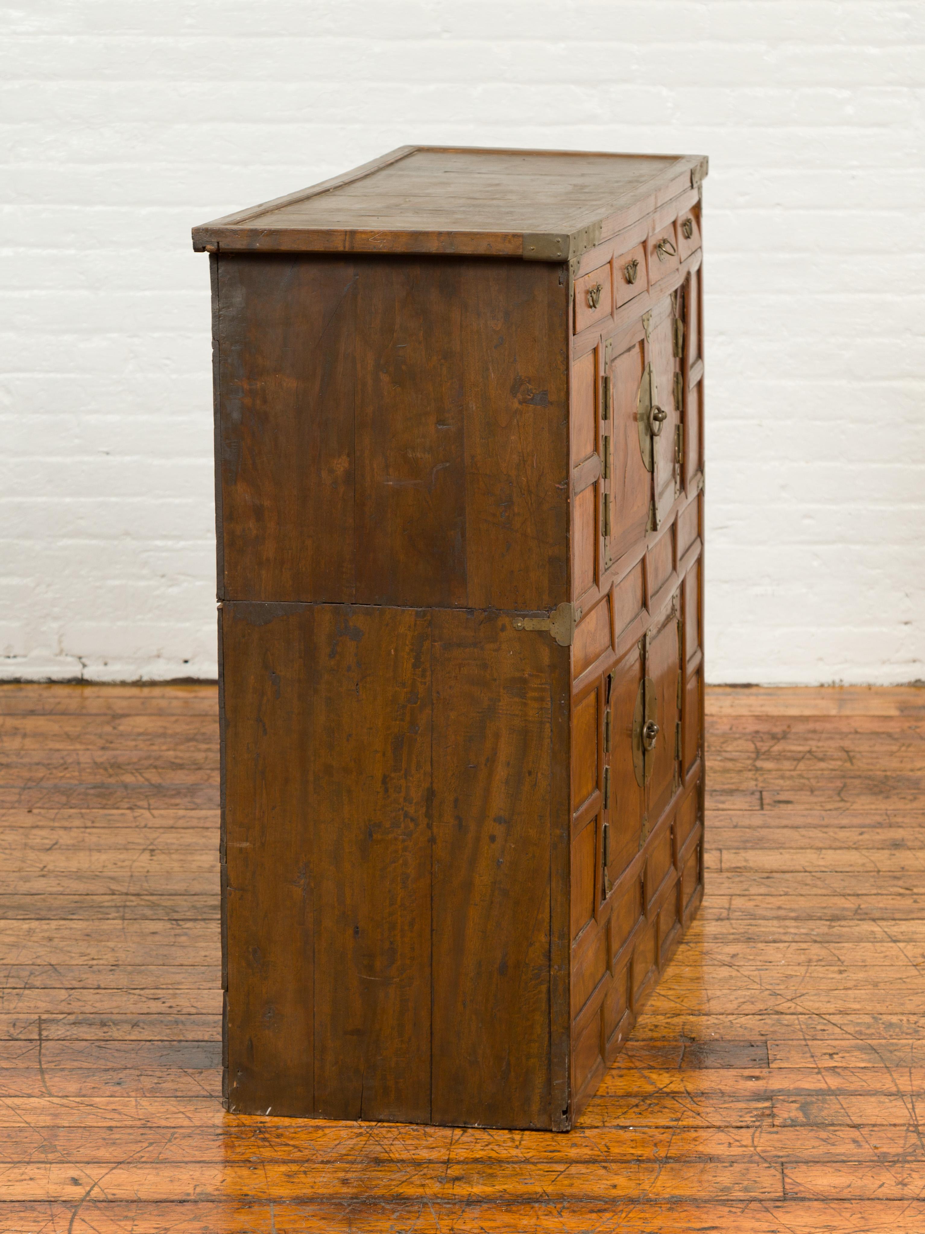 Korean 19th Century Two-Toned Wooden Cabinet with Brass Hardware For Sale 8