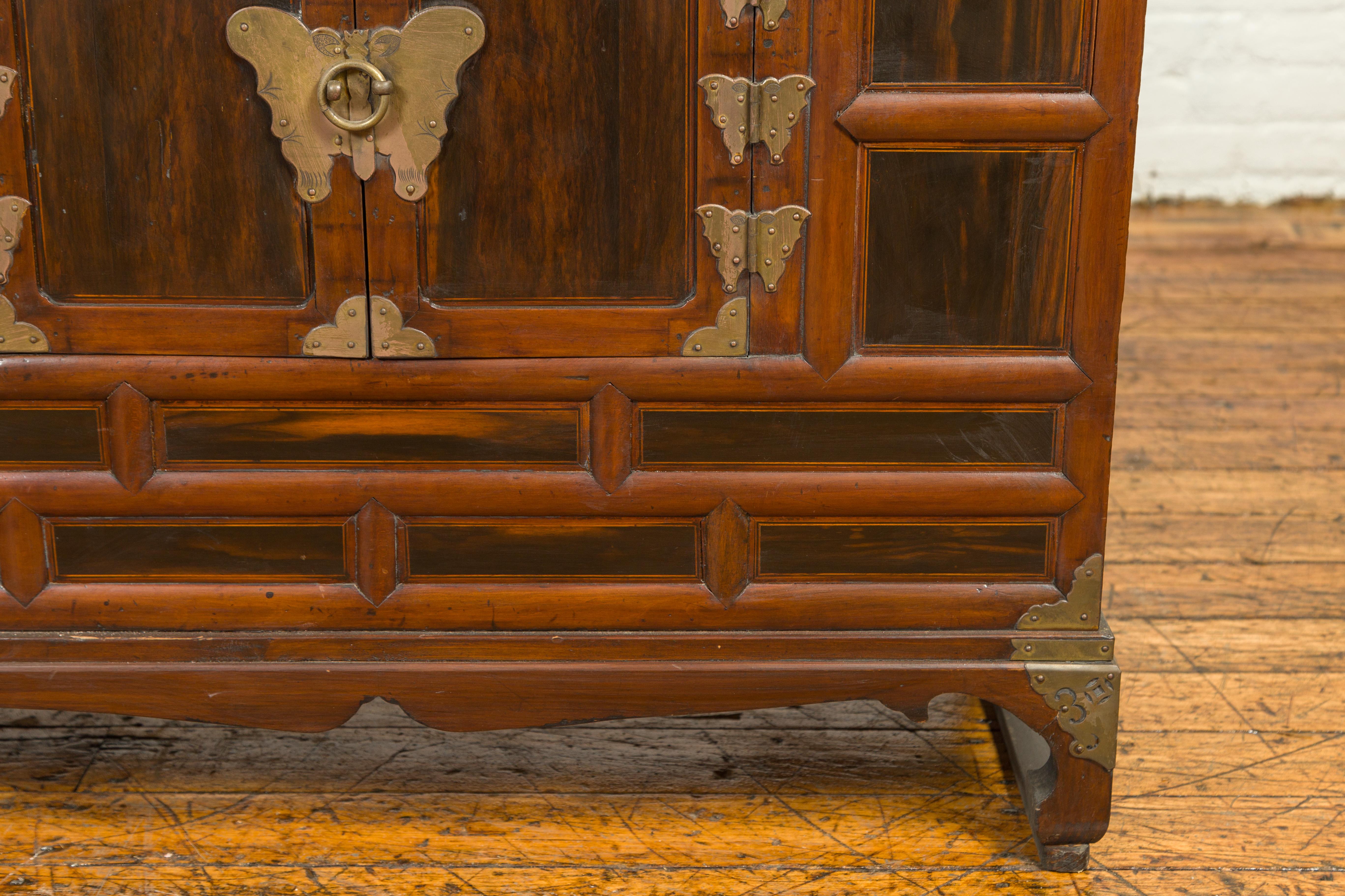 Korean 19th Century Wooden Cabinet with Drawers, Doors and Butterfly Hardware 4