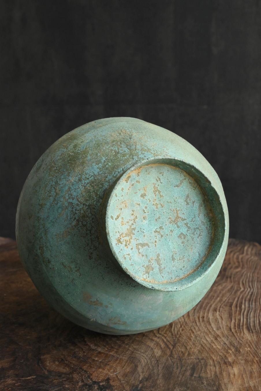 Korean Antique Bronze Vase / 12th-13th century / Wabi-Sabi Vase / Goryeo For Sale 8