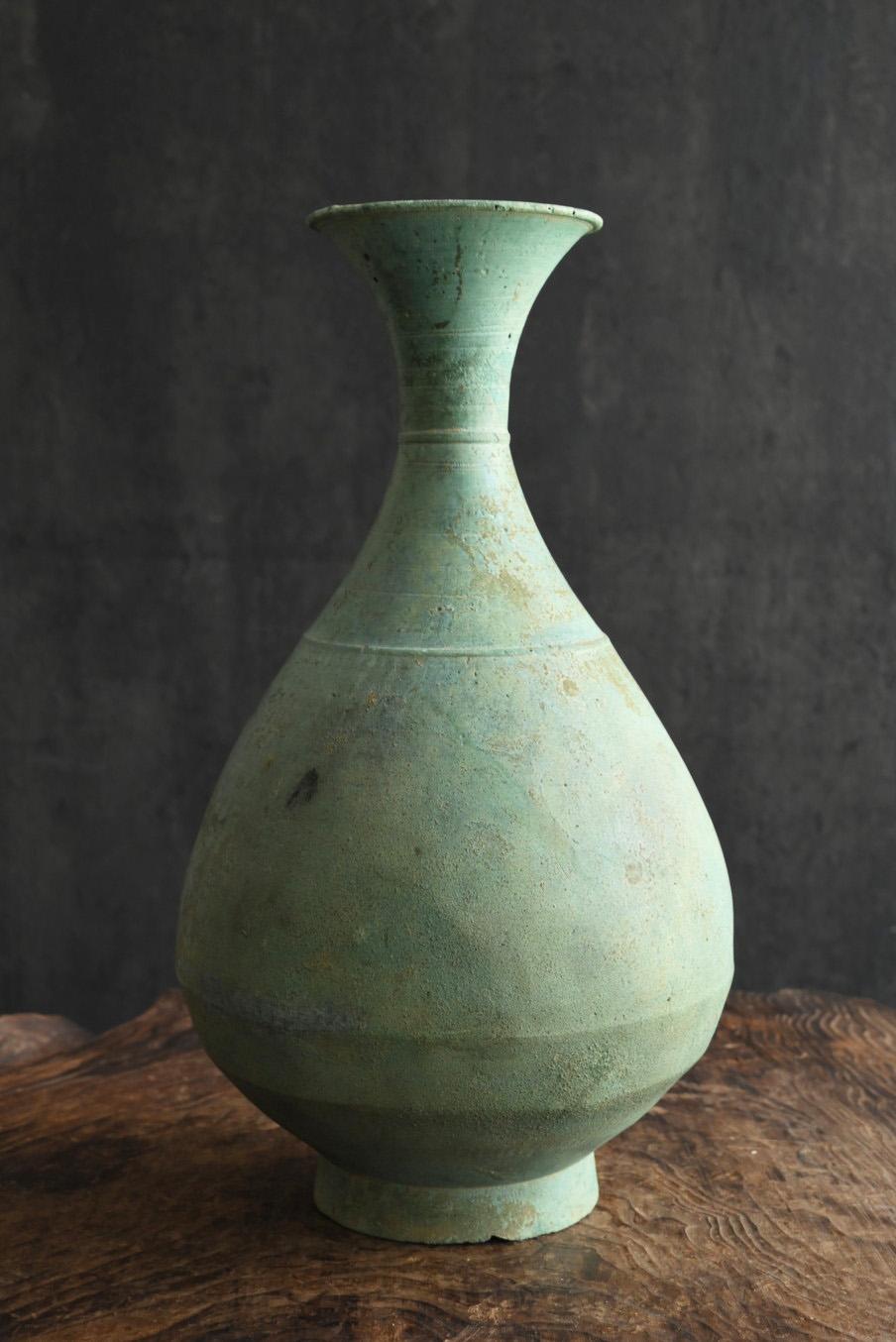 Cast Korean Antique Bronze Vase / 12th-13th century / Wabi-Sabi Vase / Goryeo For Sale