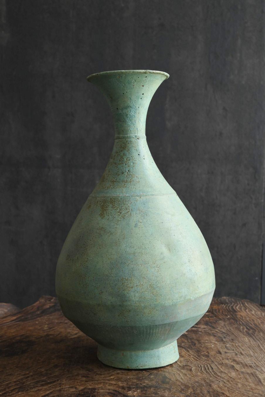Korean Antique Bronze Vase / 12th-13th century / Wabi-Sabi Vase / Goryeo In Fair Condition For Sale In Sammu-shi, Chiba