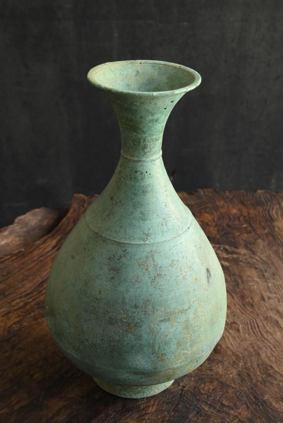 Korean Antique Bronze Vase / 12th-13th century / Wabi-Sabi Vase / Goryeo For Sale 1