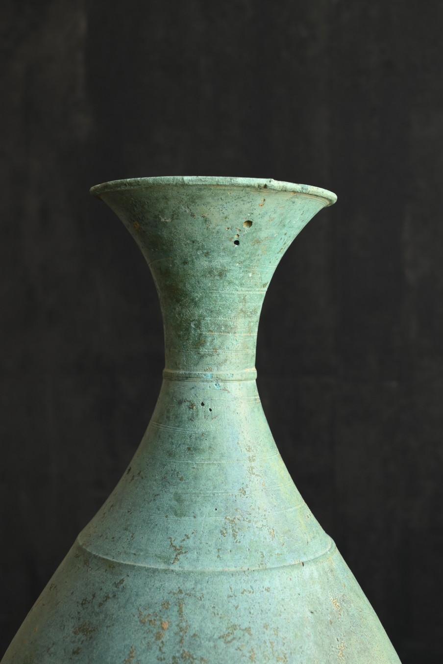 Korean Antique Bronze Vase / 12th-13th century / Wabi-Sabi Vase / Goryeo For Sale 2