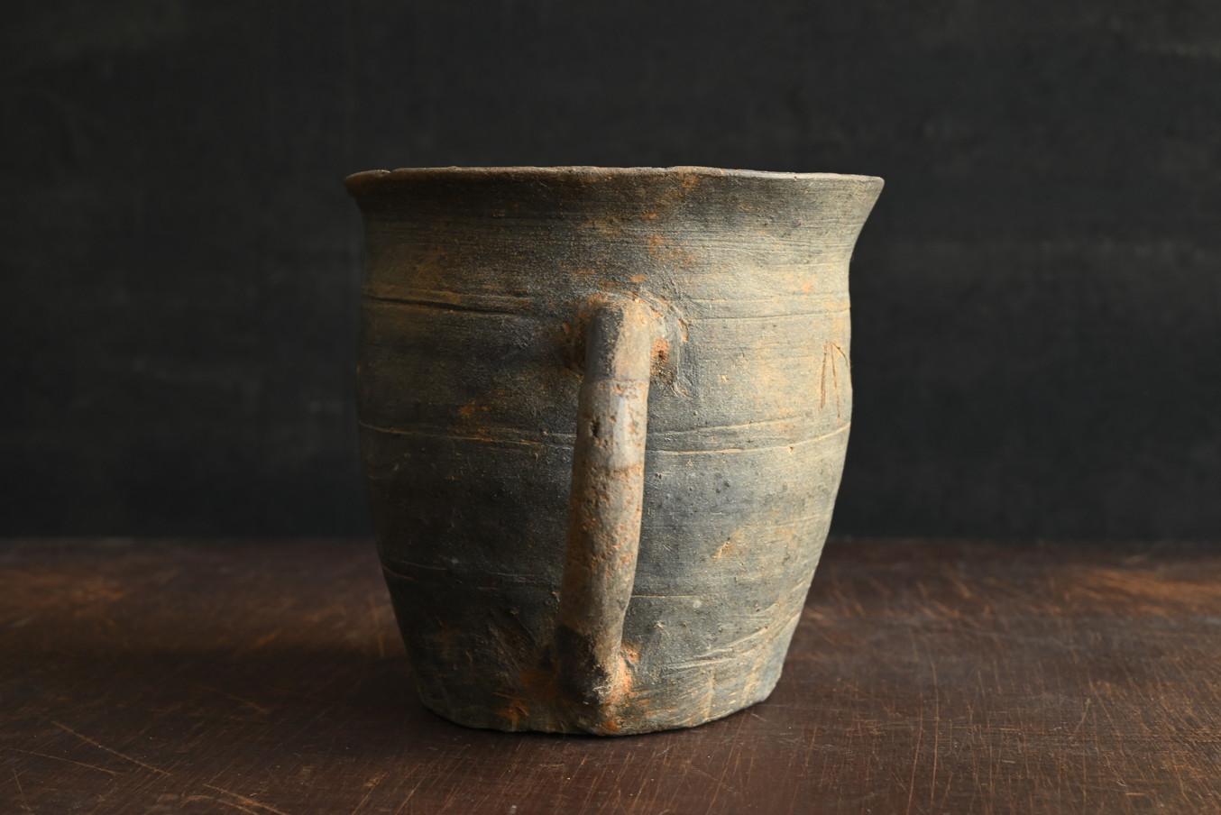 18th Century and Earlier Korean antique cup-shaped earthenware/excavated earthenware/hard earthenware For Sale