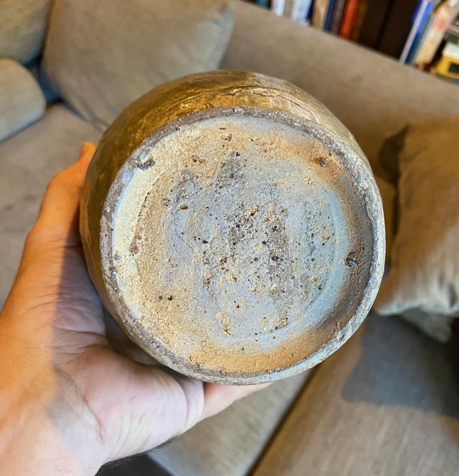 Vase ancien en poterie céladon émaillée de la dynastie coréenne Goryeo, XIe-XIIe siècle en vente 13