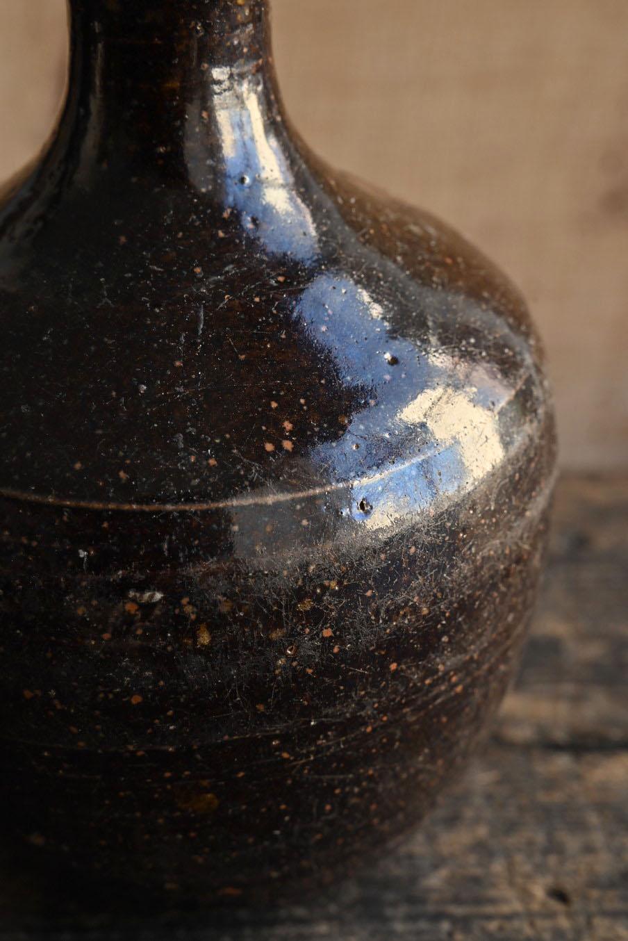 Korean antique pottery black glaze vase/15th-16th century/small bottle For Sale 4