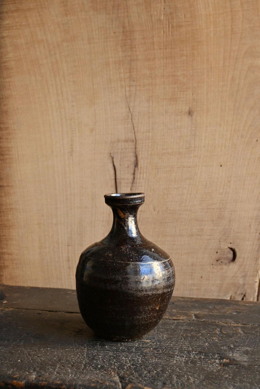 Korean antique pottery black glaze vase/15th-16th century/small bottle For Sale 10