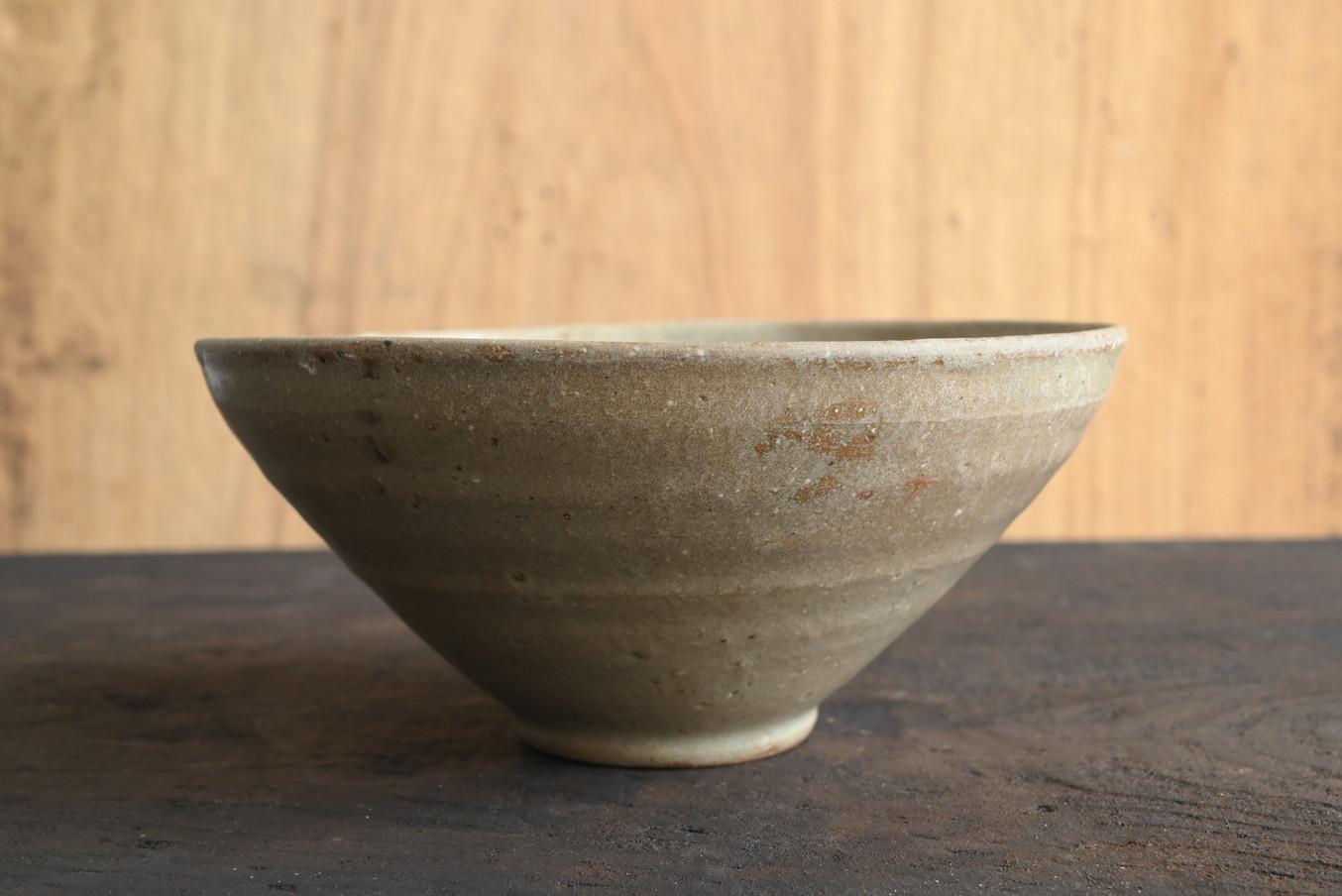 Korean antique pottery bowl/15th-16th century/Joseon Dynasty In Good Condition For Sale In Sammu-shi, Chiba