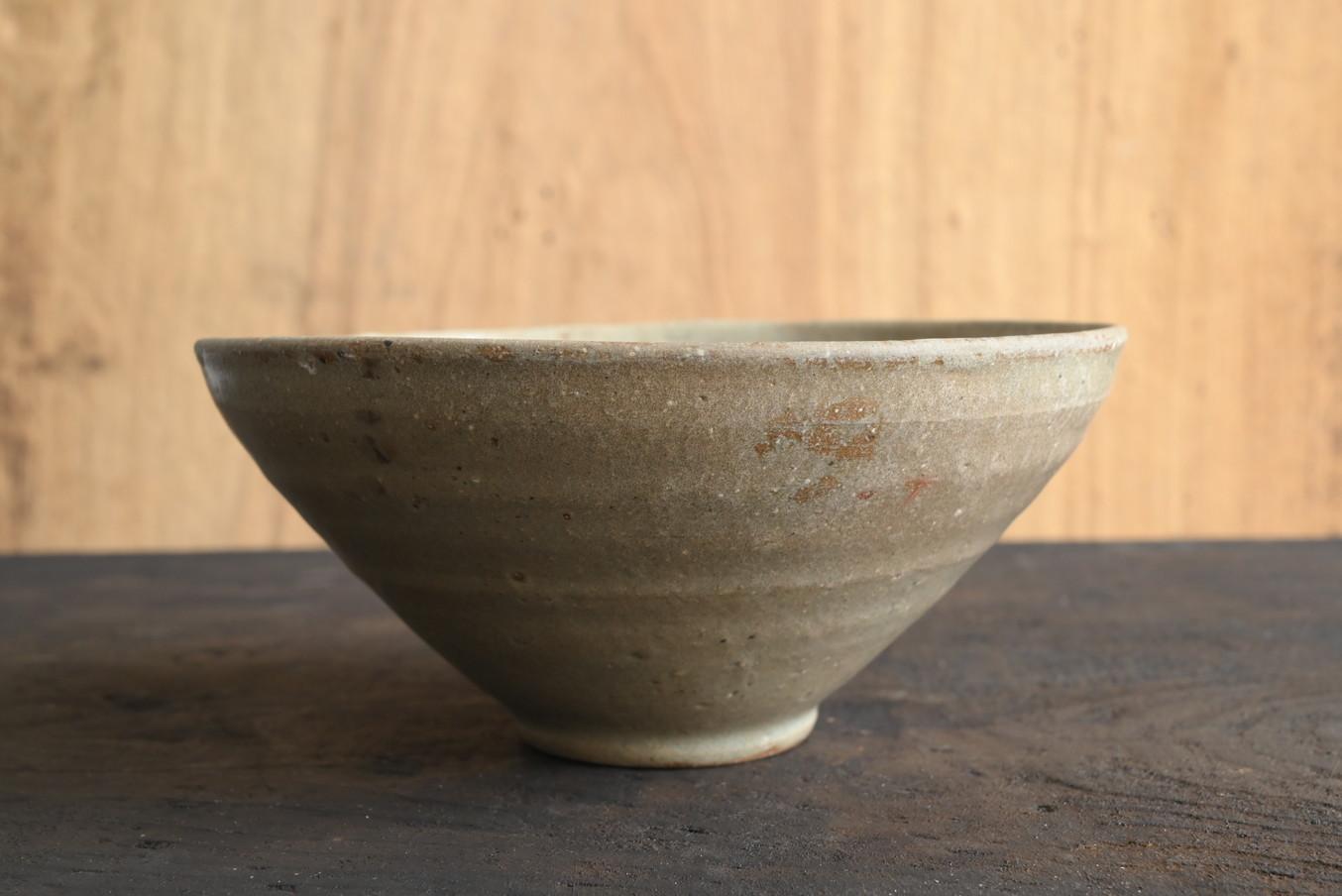 Ciotola di ceramica antica coreana/15°-16° secolo/Dinastia Joseon In condizioni buone in vendita a Sammu-shi, Chiba