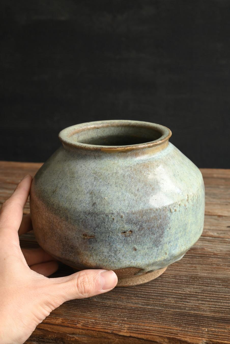 Glazed Korean antique pottery jar/17th-19th century/Beautiful glazed /Joseon Dynasty For Sale