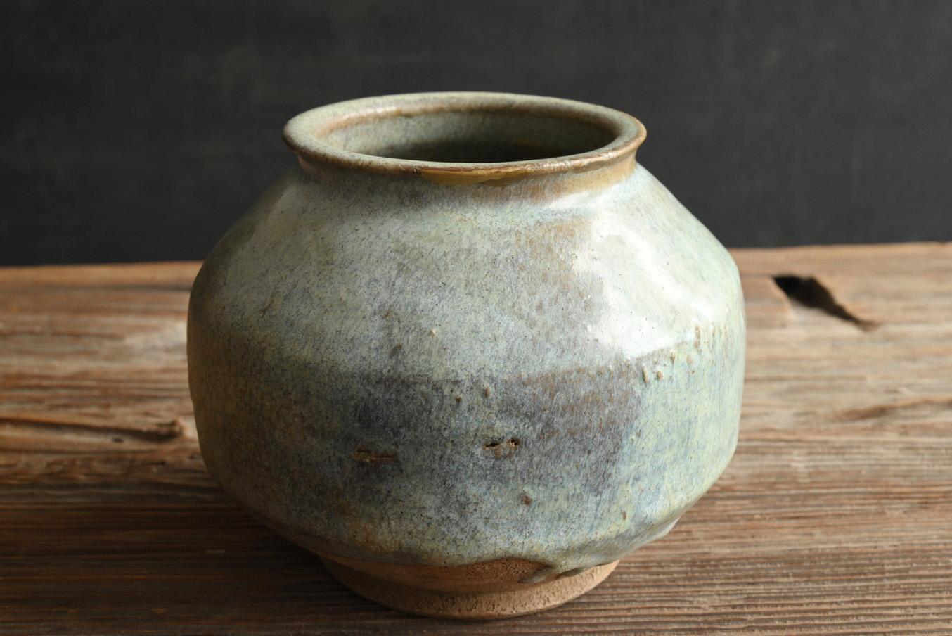 Pottery Korean antique pottery jar/17th-19th century/Beautiful glazed /Joseon Dynasty For Sale