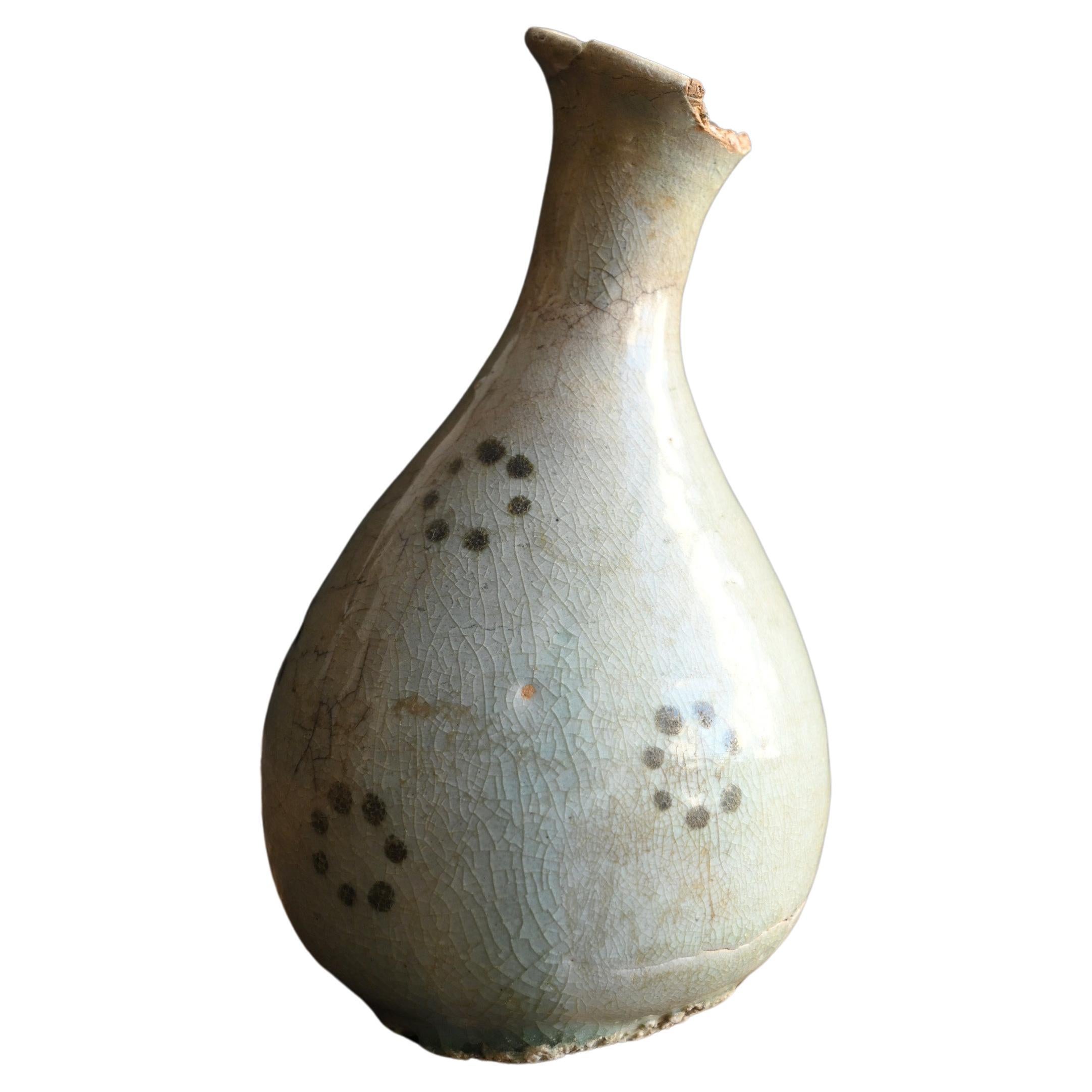 Vase en poterie antique coréenne/ poterie au design rare/dynastie Joseon/15e siècle