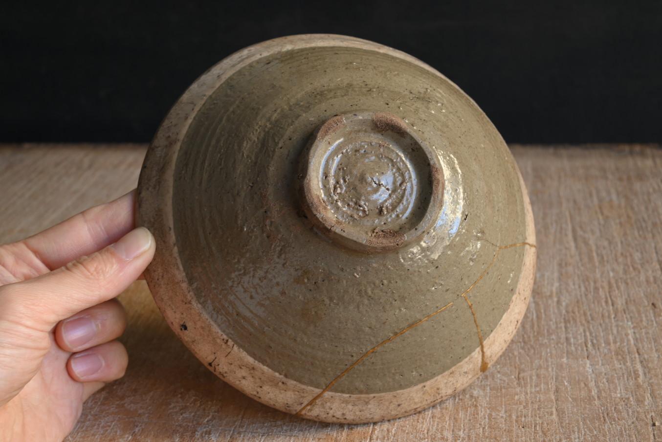 Korean antique pottery Wabisabi tea bowl/Joseon period/15th centuryKintsugi For Sale 5