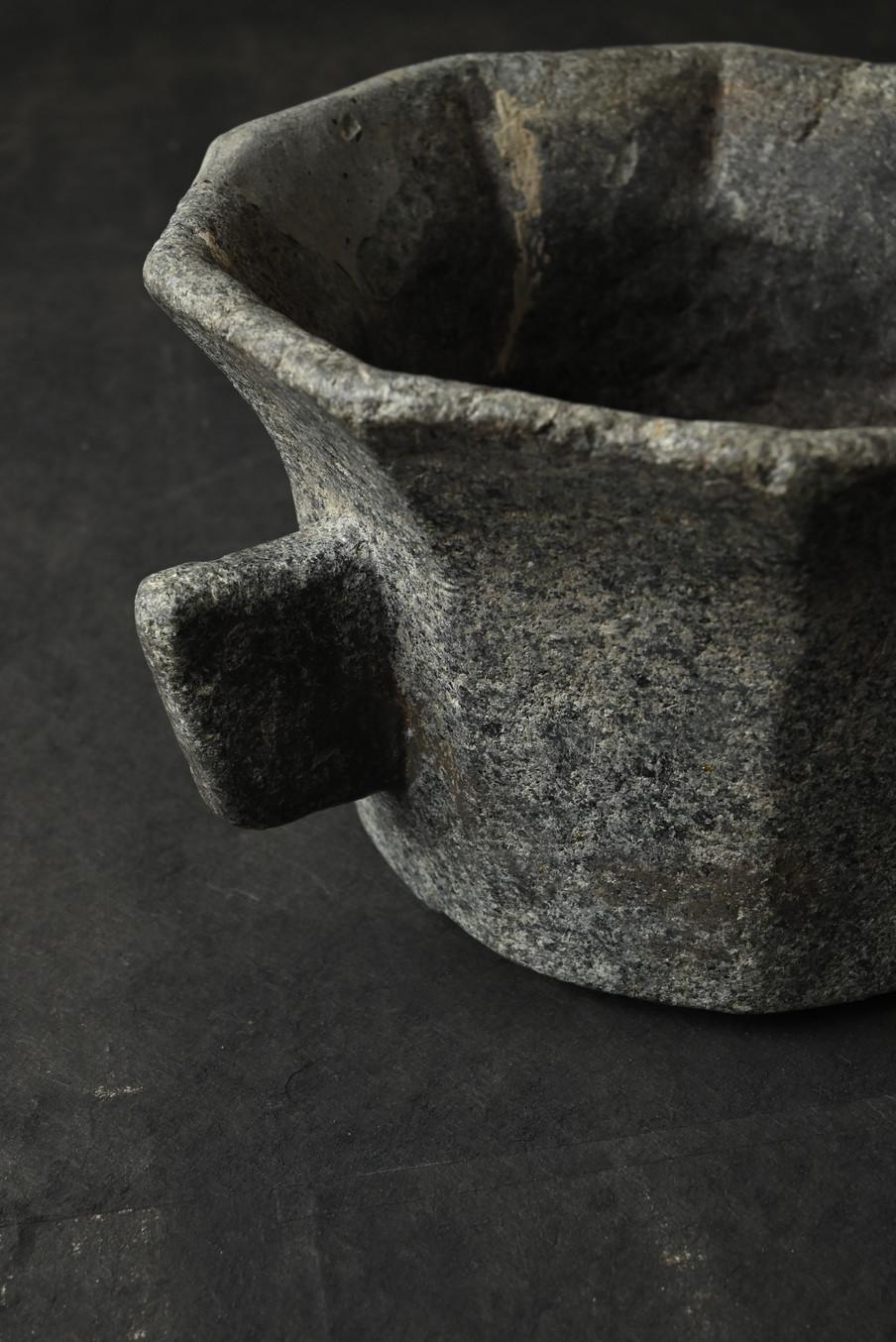 Bol coréen antique en pierre / 19e siècle / Objects for Objects / Dynastie Joseon en vente 5