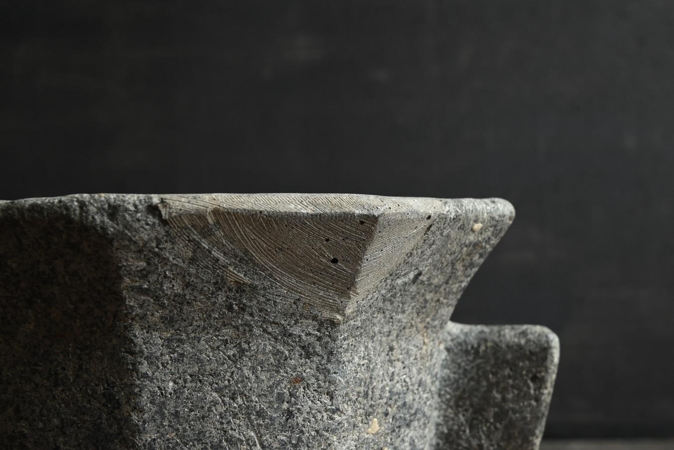 Bol coréen antique en pierre / 19e siècle / Objects for Objects / Dynastie Joseon en vente 6