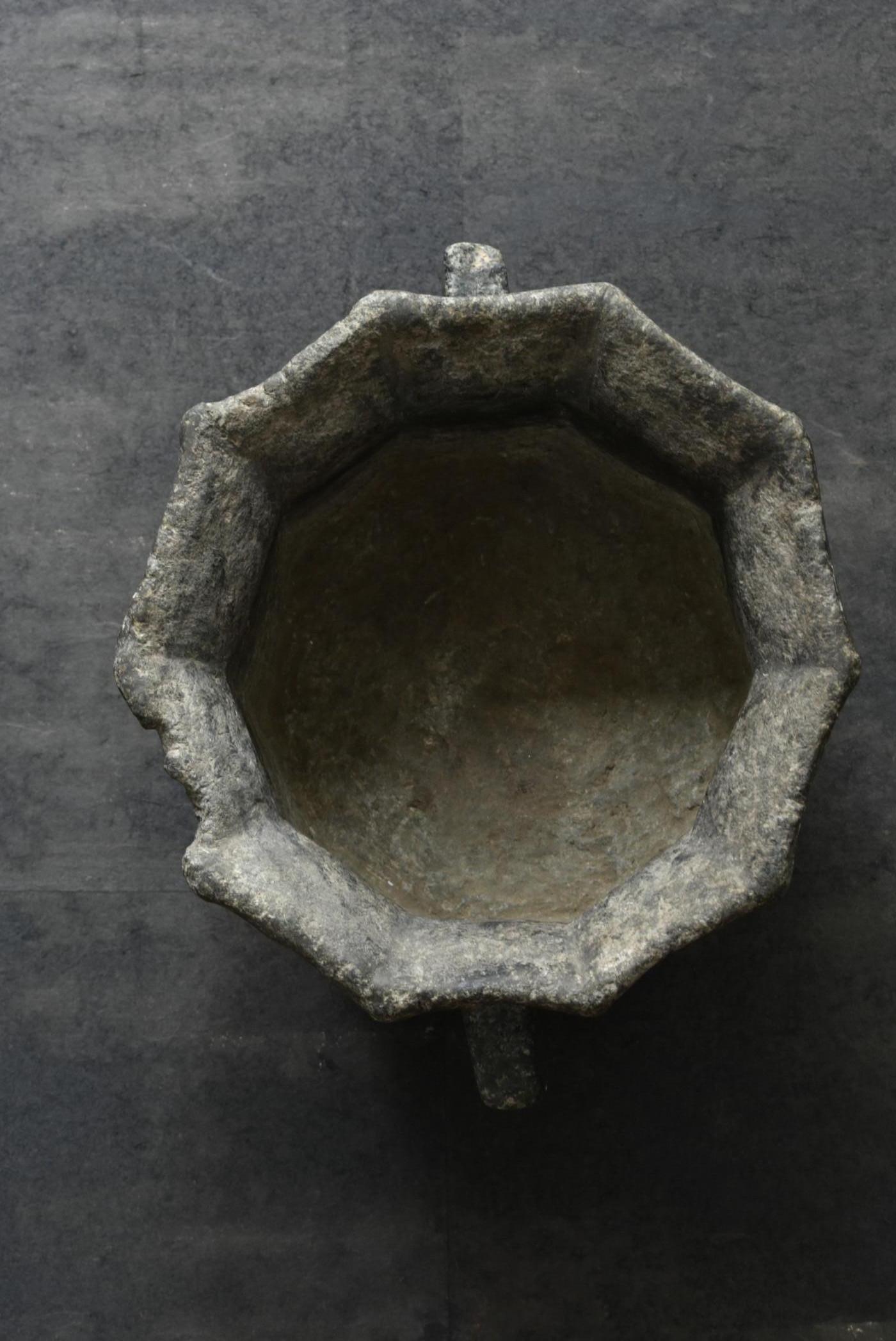 Korean antique stone bowl / 19th century / wabi-sabi vase / Joseon Dynasty 5