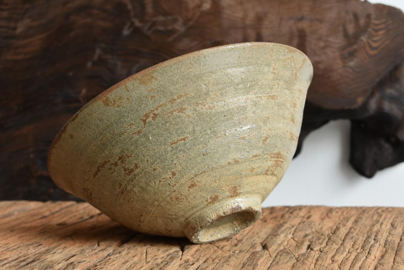 Korean antique tea bowl/15th-16th century/ Joseon Dynasty / Wabi Sabi Tea Bowl 8