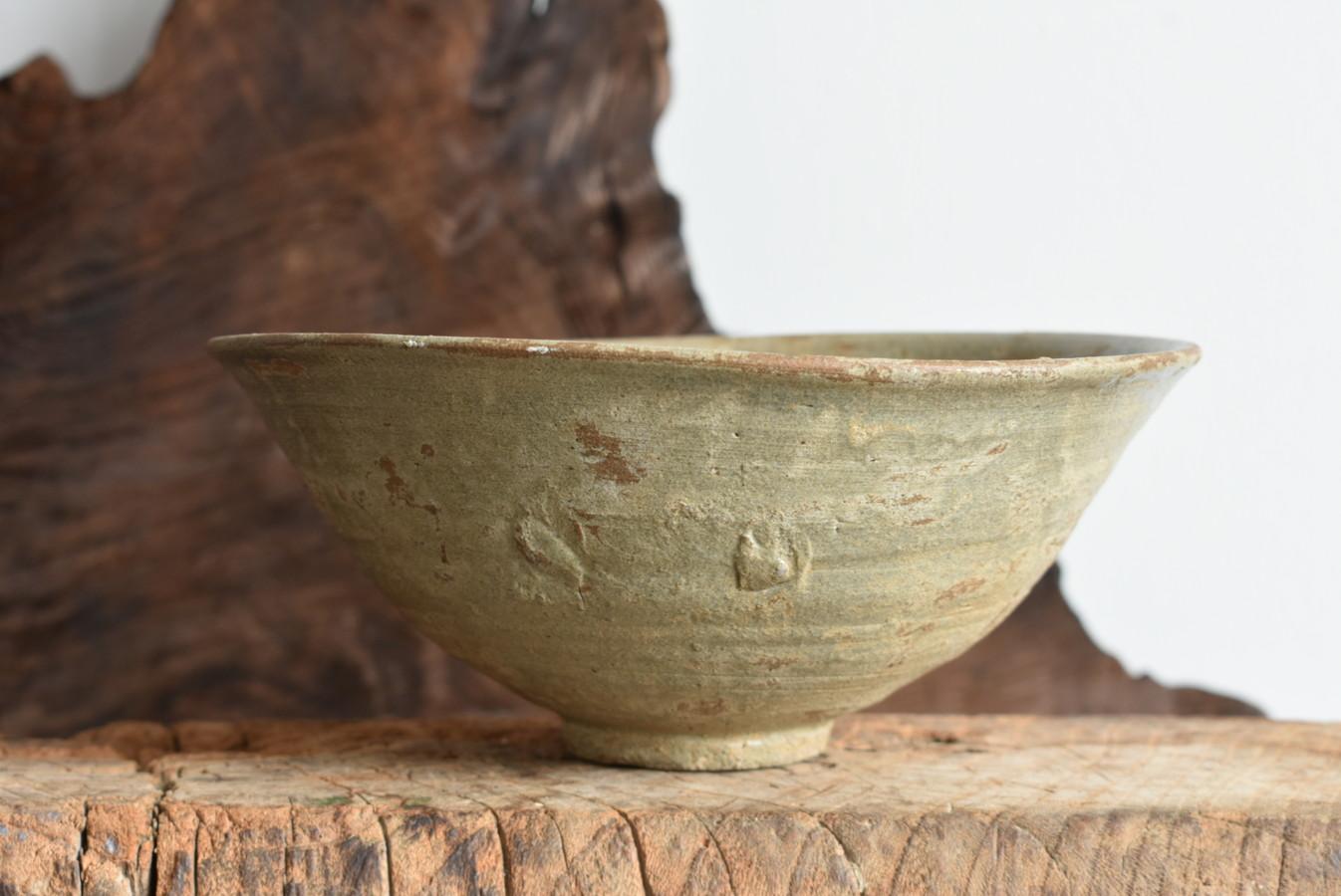 18th Century and Earlier Korean antique tea bowl/15th-16th century/ Joseon Dynasty / Wabi Sabi Tea Bowl