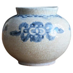 Korean Antique Vase/Antique Vase with White Porcelain Blue Dyeing in the Joseon