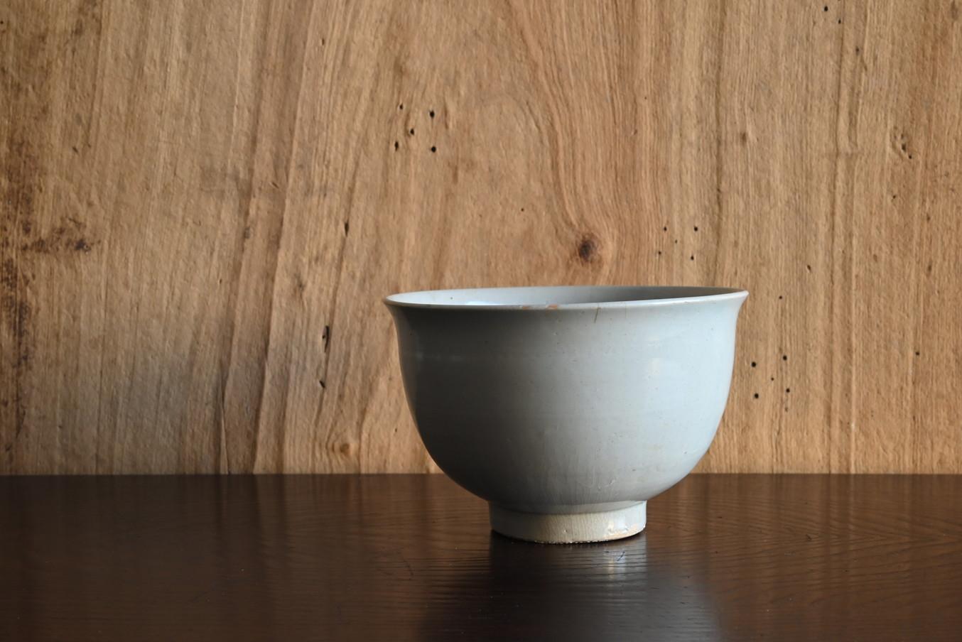 Other Korean antique white porcelain bowl/Joseon Dynasty/15th to 19th century