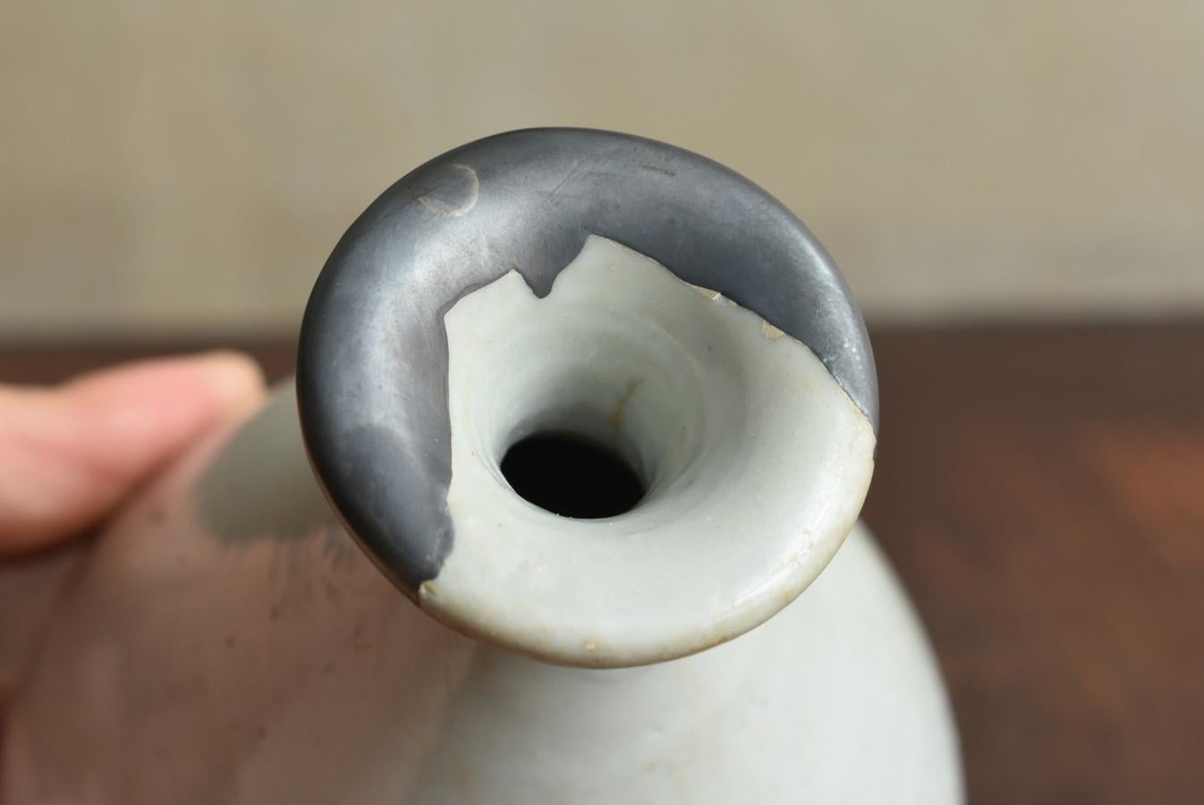 Korean antique white porcelain vase / 15th-16th century / Joseon dynasty 2