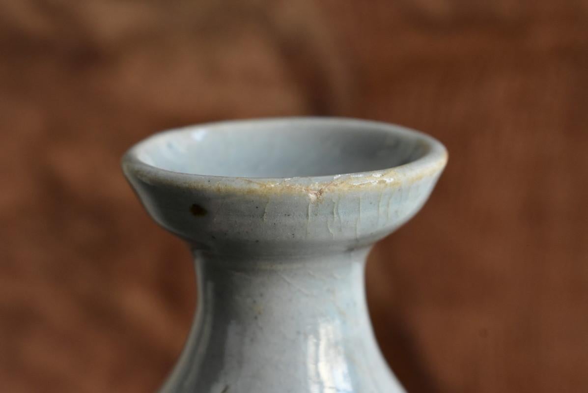 Korean Antique White Porcelain Vase / Beautiful Shape / Late 18th Century 5