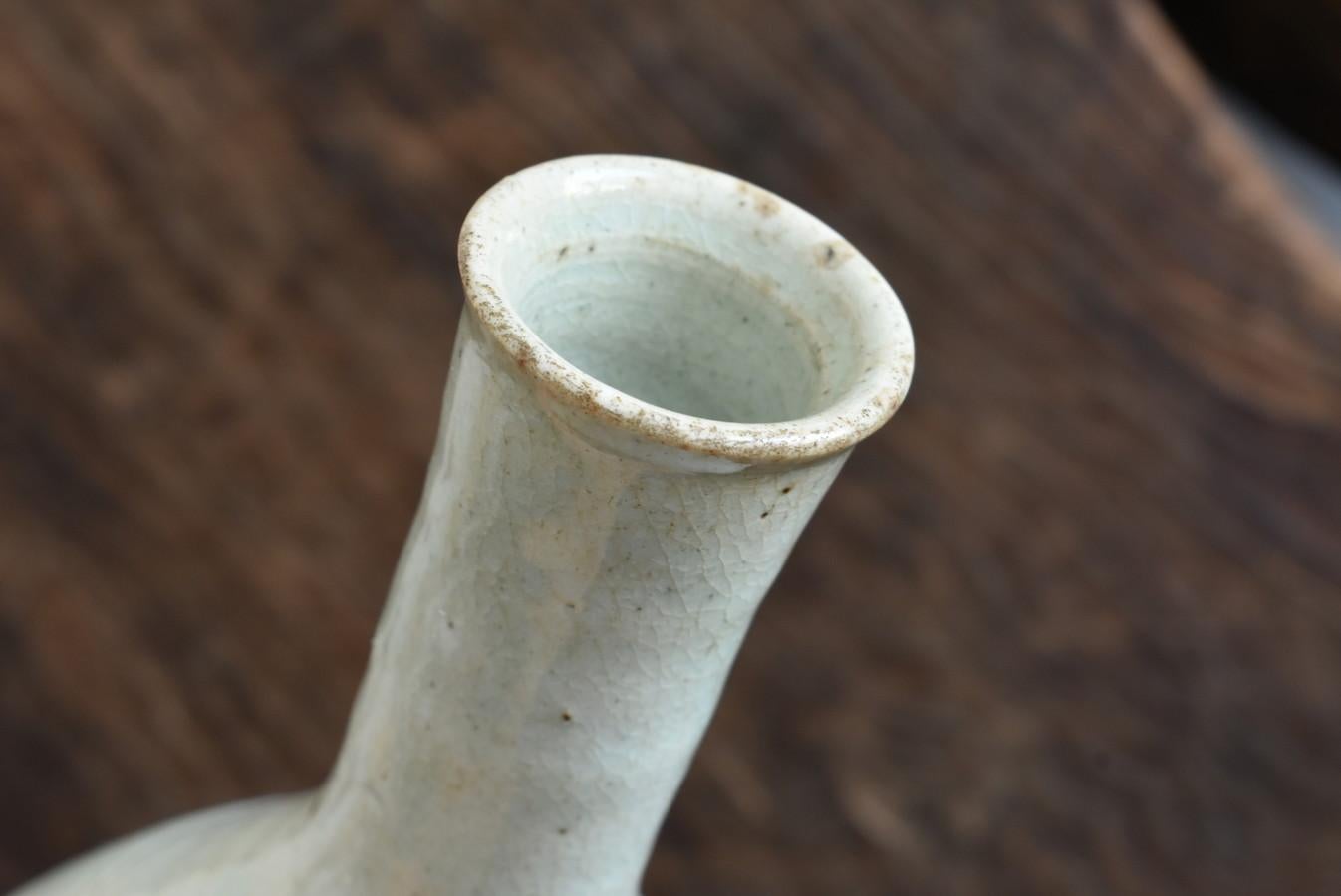Korean Antique White Porcelain Vase /Vase with a Sense of Transparency/1750-1850 For Sale 4
