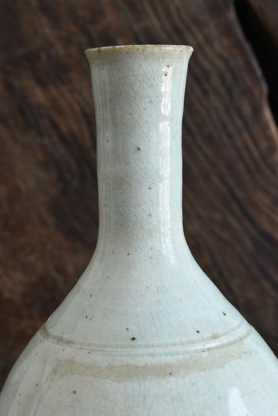 Korean Antique White Porcelain Vase /Vase with a Sense of Transparency/1750-1850 For Sale 5
