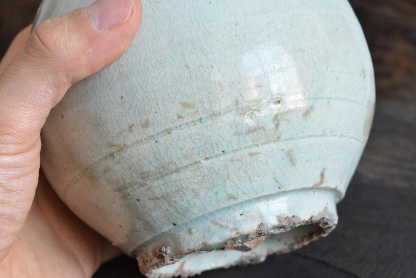 Korean Antique White Porcelain Vase /Vase with a Sense of Transparency/1750-1850 10