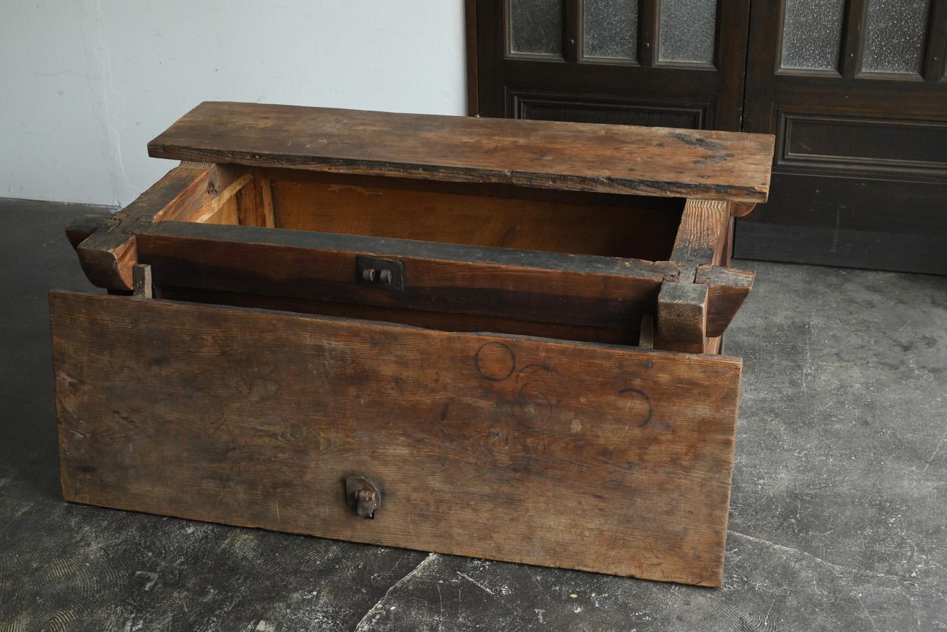Korean antique wooden box/Late 19th century/Sofa table/Low table/Display stand 5