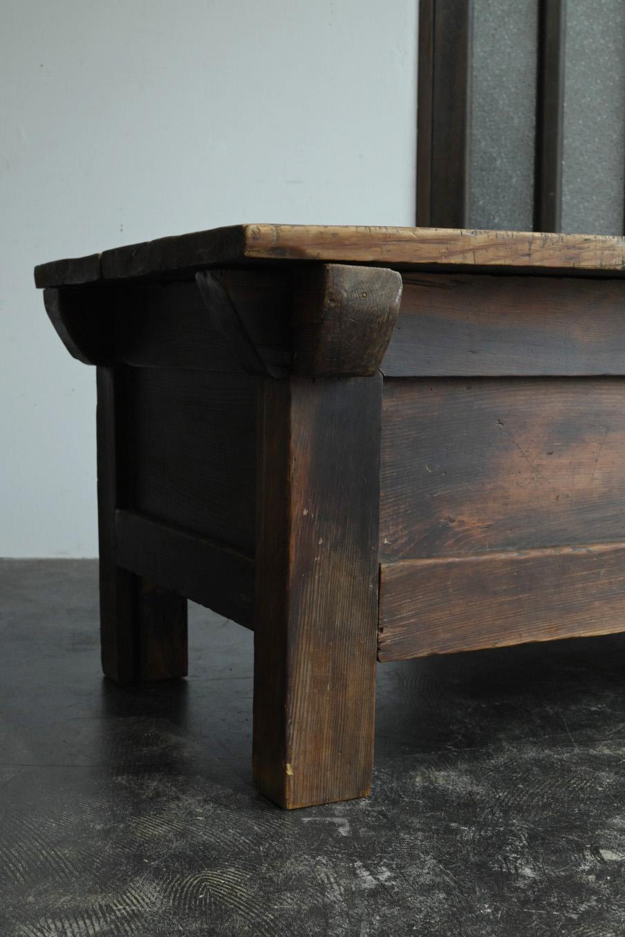South Korean Korean antique wooden box/Late 19th century/Sofa table/Low table/Display stand
