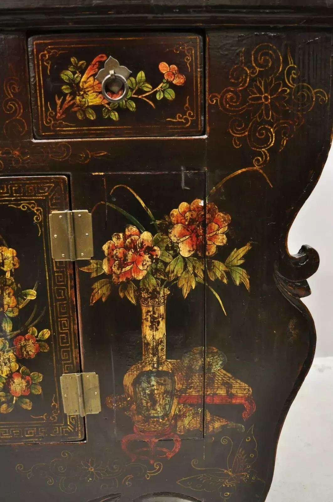 Korean Black Hand Painted Altar Style Sideboard Cabinet Console Table Credenza In Good Condition For Sale In Philadelphia, PA