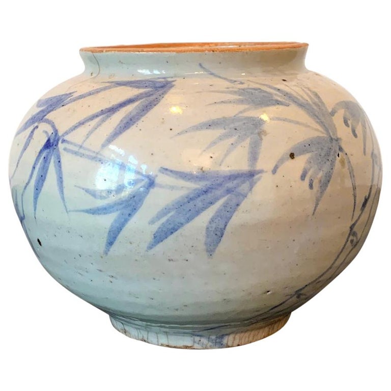 Korean Blue and White Ceramic Jar Joseon Dynasty For Sale at 1stDibs
