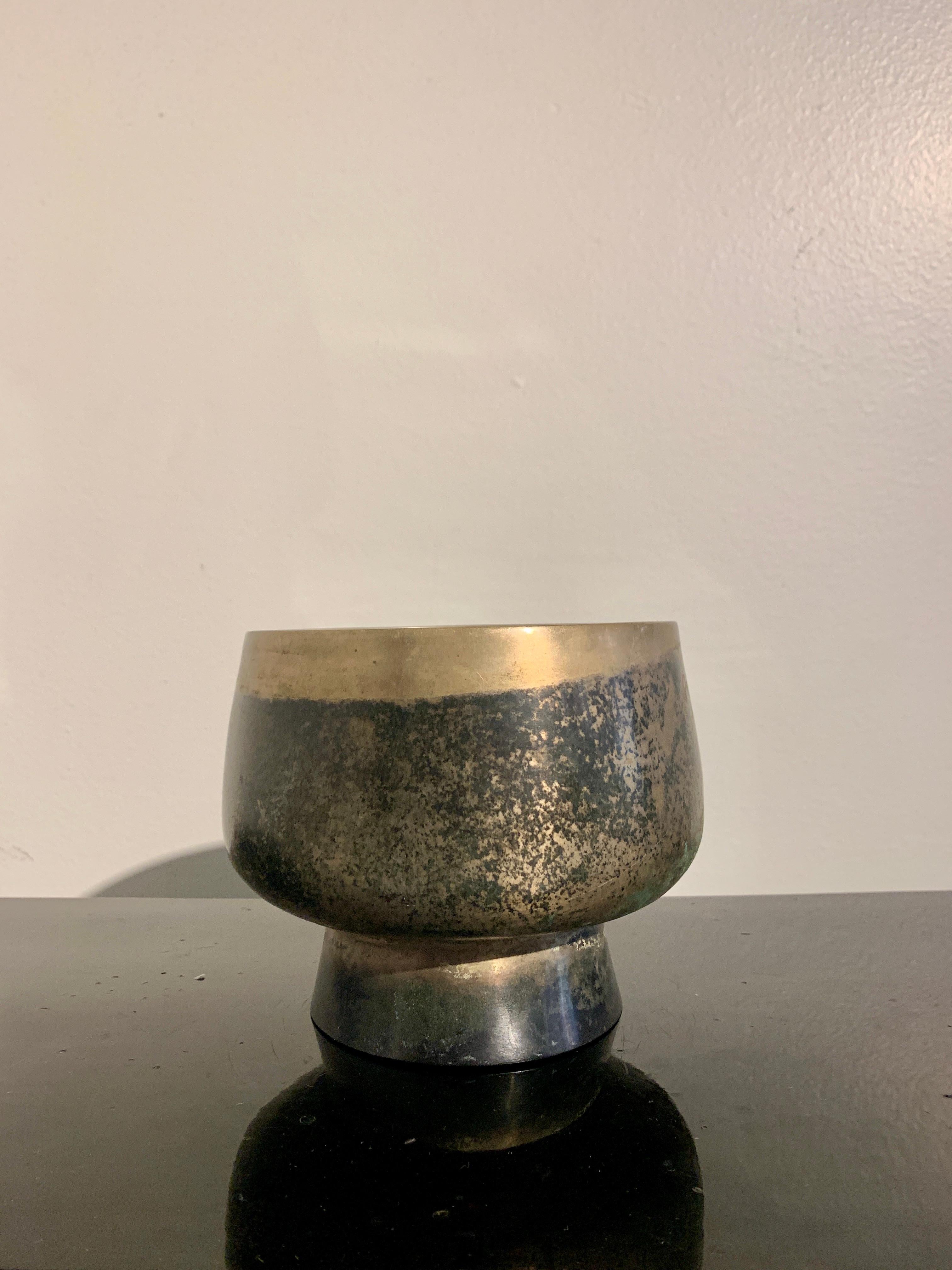 Korean Bronze or Brass Covered Bowl, Late Goryeo, 12th-13th Century, Korea 1