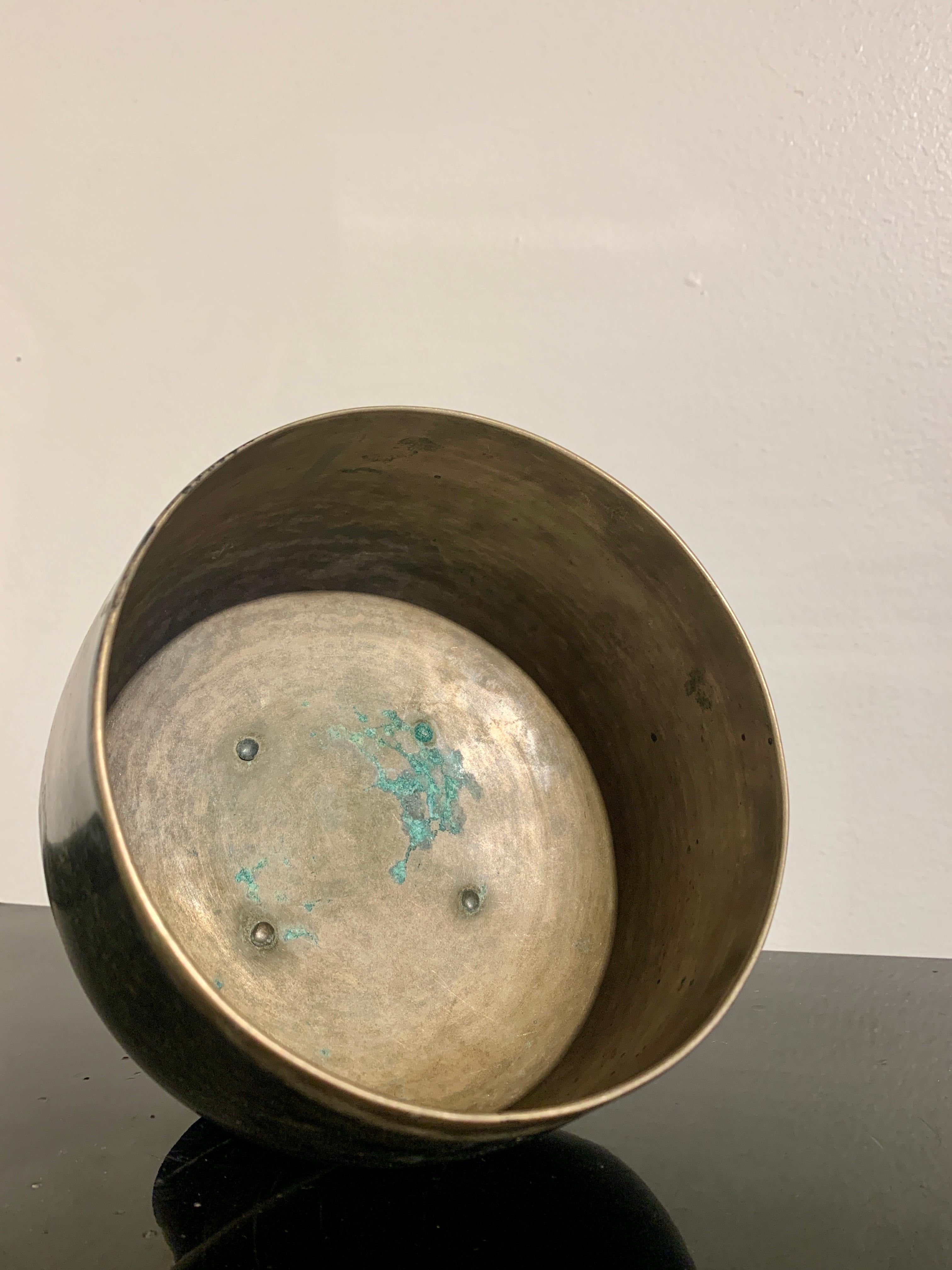 Korean Bronze or Brass Covered Bowl, Late Goryeo, 12th-13th Century, Korea 2