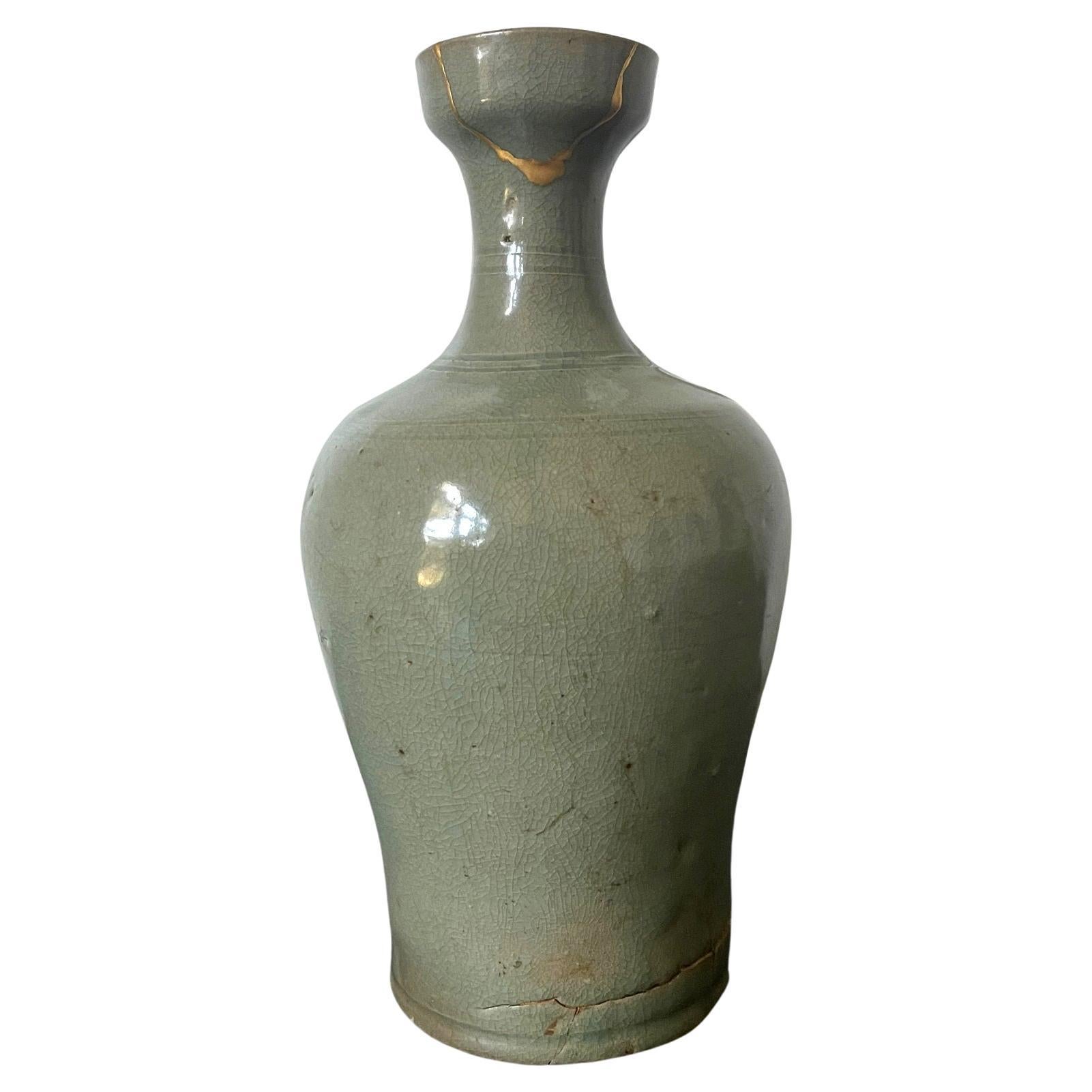 Korean Caledon Vase Bottle with Kintsugi Repair Goryeo Dynasty For Sale