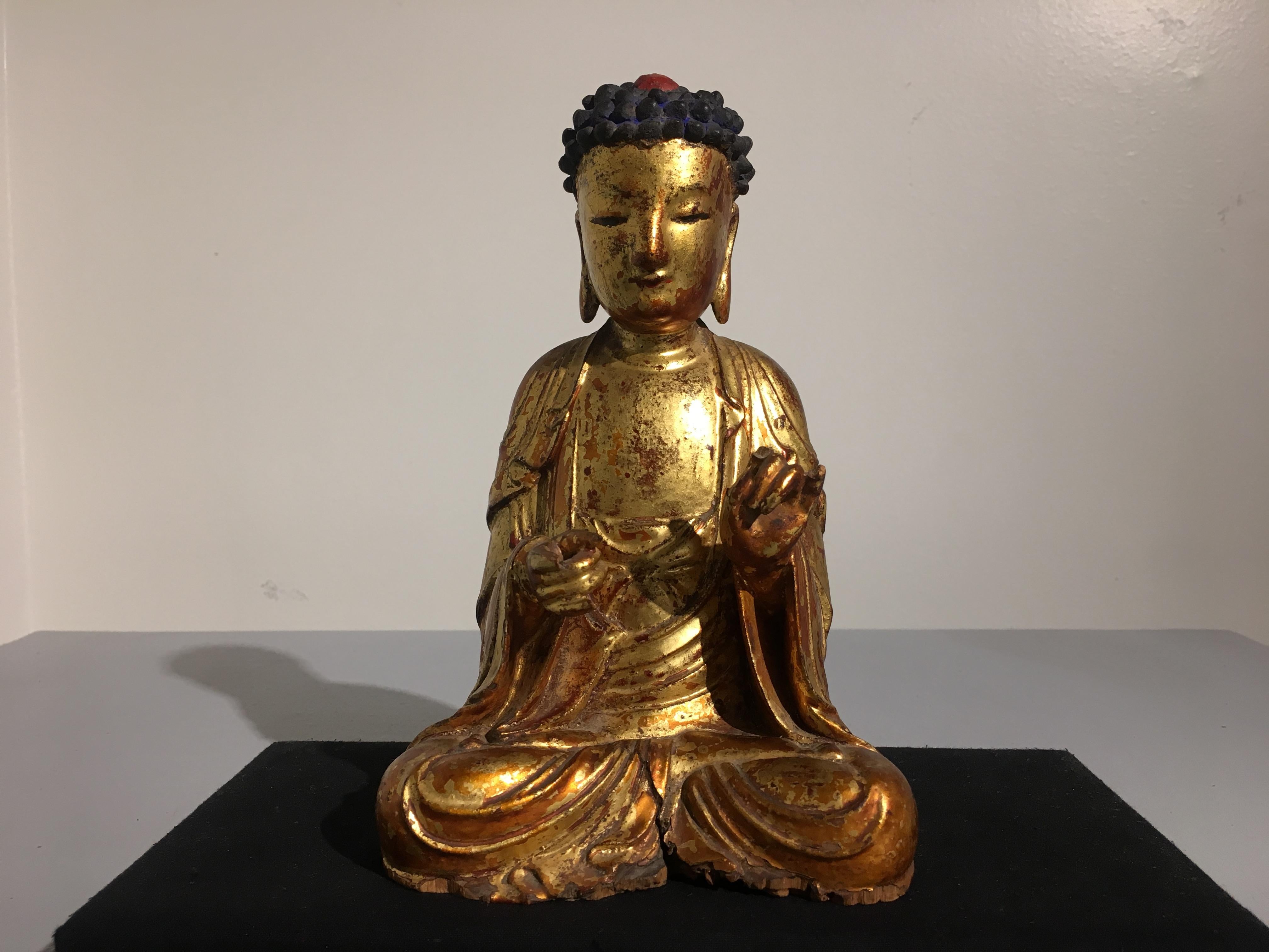 Lacquered Korean Carved and Giltwood Buddha, Joseon Dynasty, 19th Century For Sale