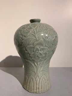 Korean Carved Celadon Vase, Maebyeong, Goryeo Style, Early 20th Century