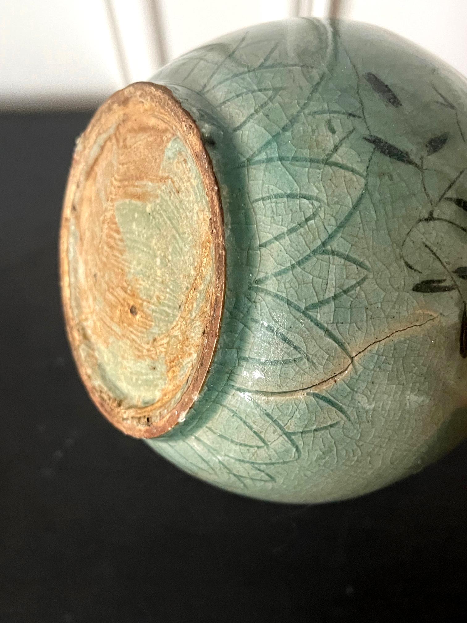 Korean Celadon Ceramic Long Neck Bottle Vase with Slip Inlay Goryeo Dynasty For Sale 7