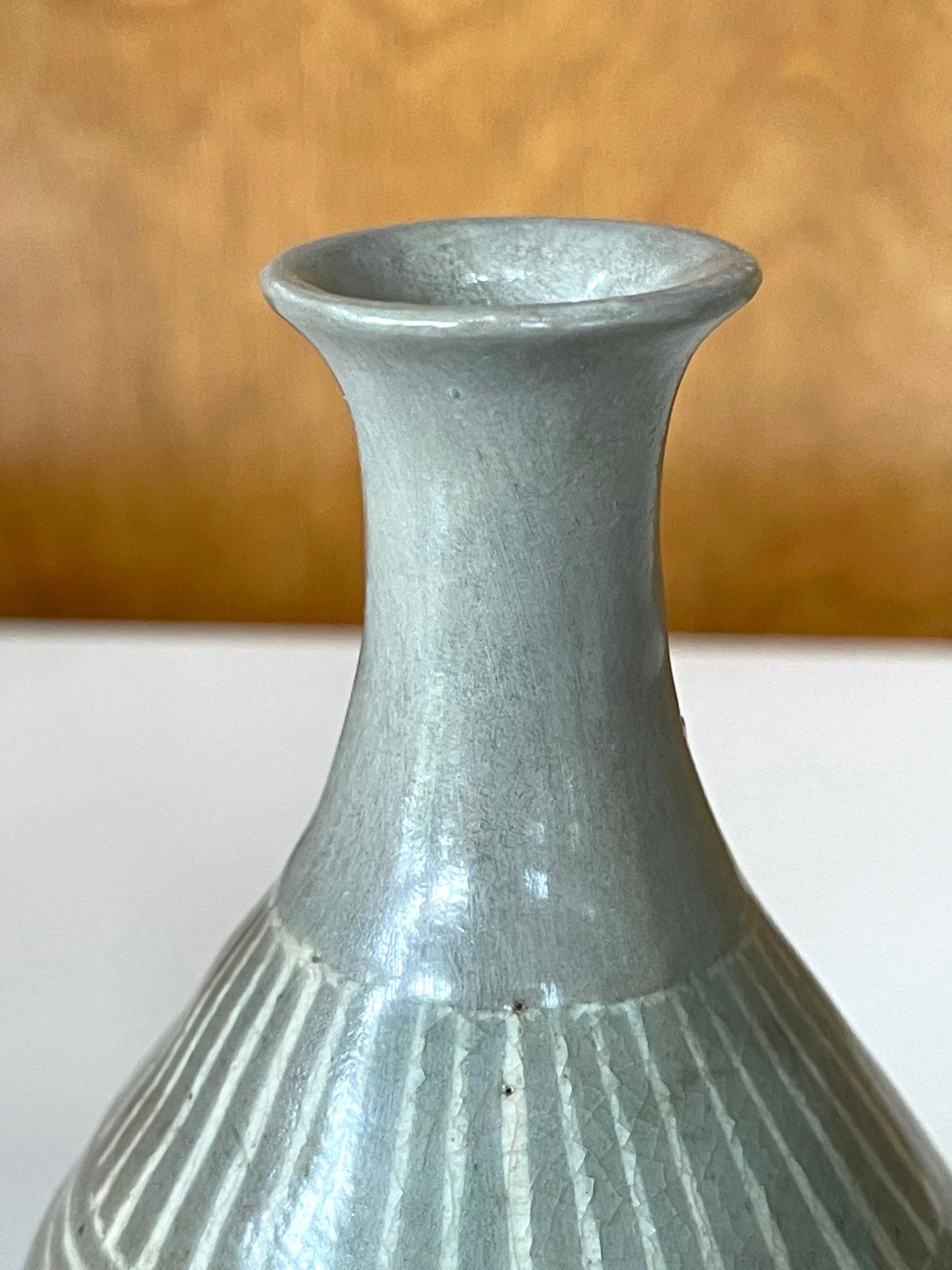 18th Century and Earlier Korean Celadon Inlay Vase Goryeo Dynasty For Sale
