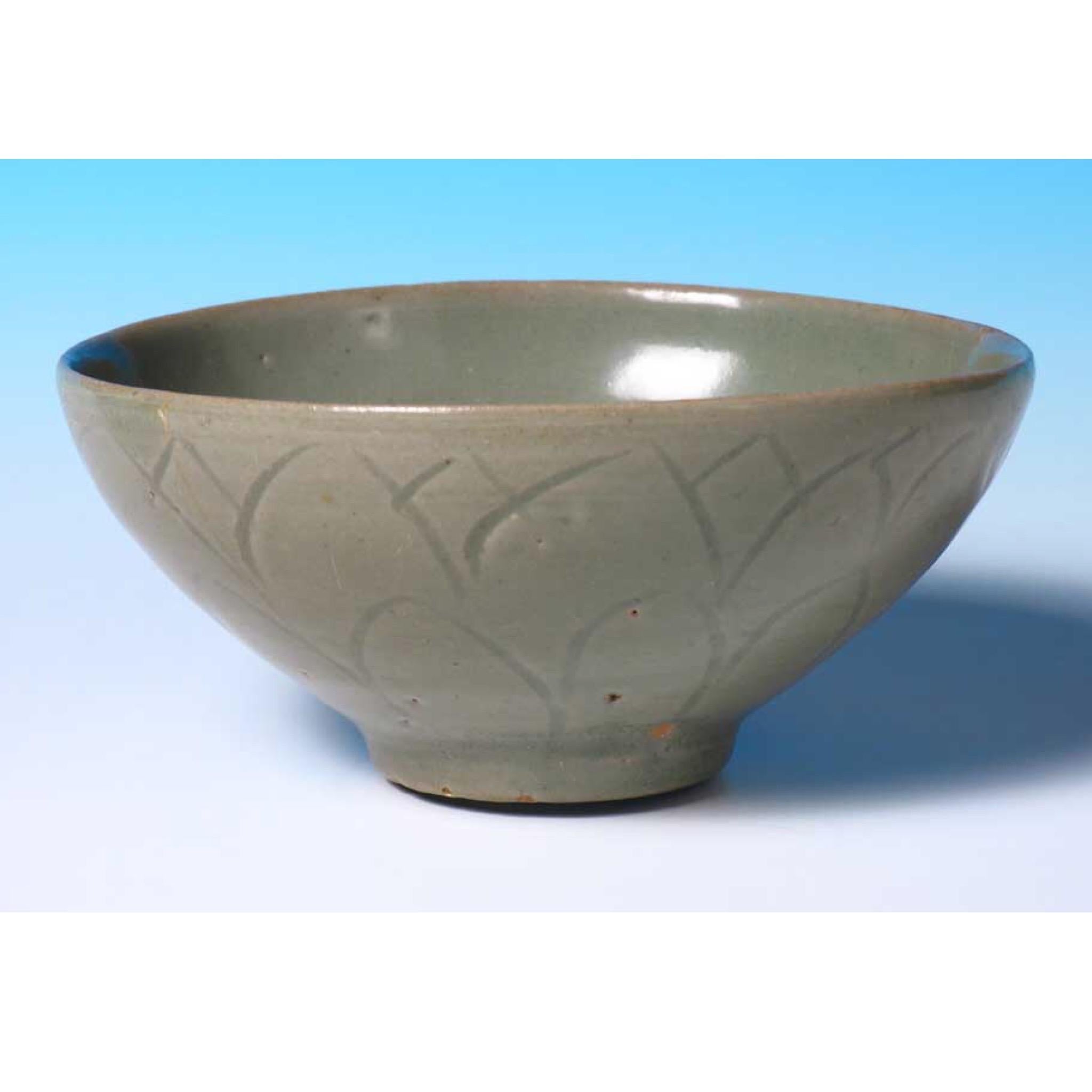 Korean Celadon Lotus Bowl, Koryo Period In Good Condition For Sale In New York, NY