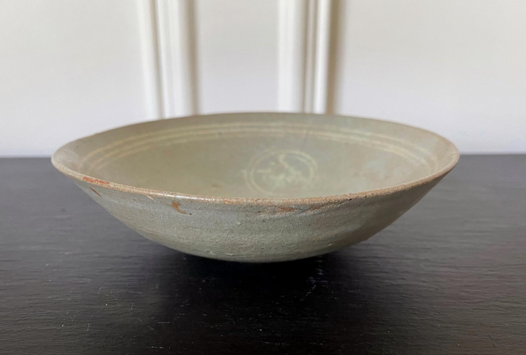 Korean Ceramic Celadon Bowl with Slip Inlay Goryeo Dynasty For Sale 3