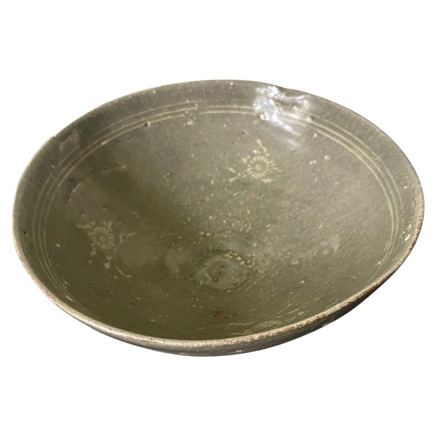 Korean Ceramic Celadon Bowl with Slip Inlay Goryeo Dynasty