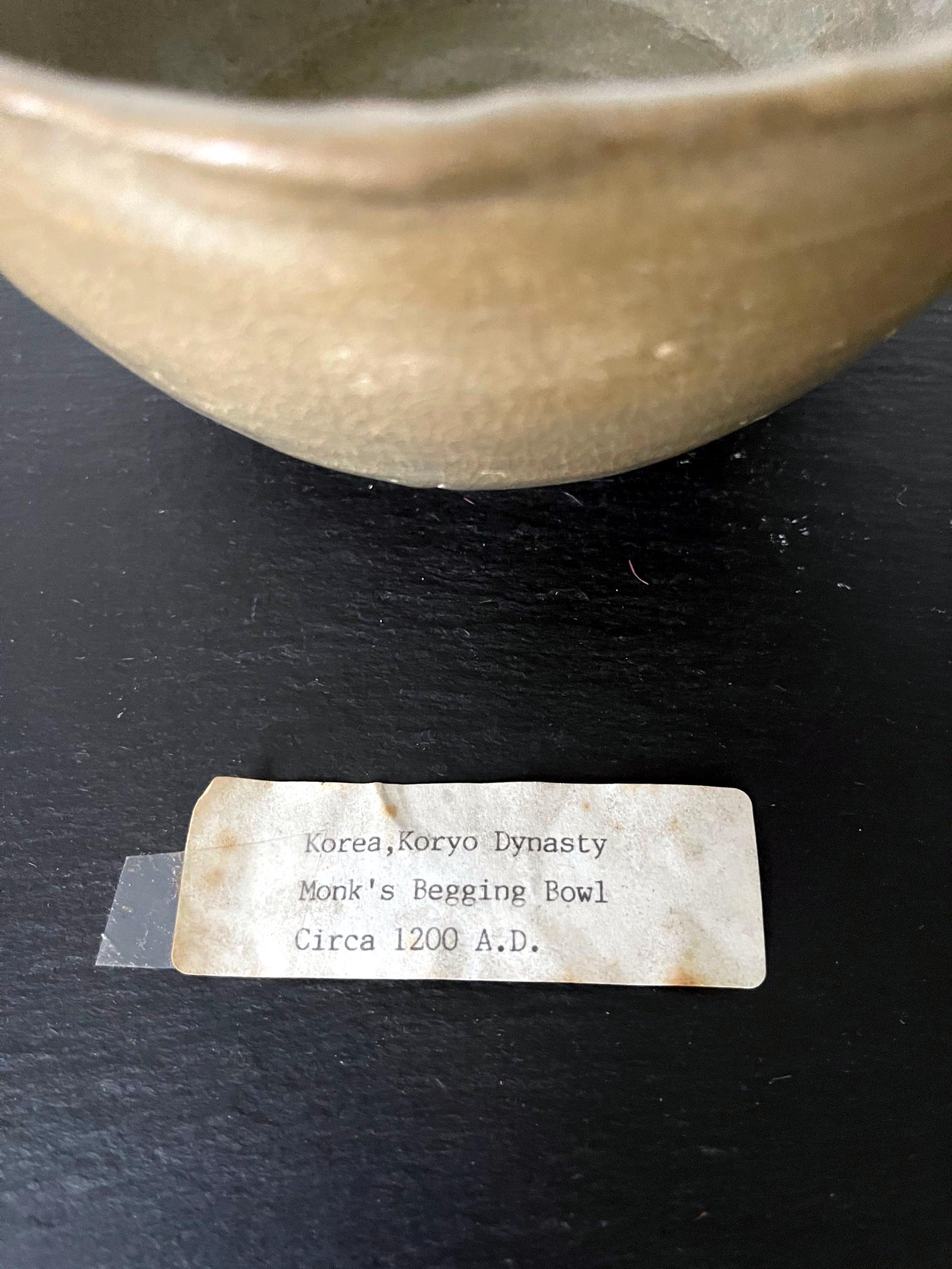 Korean Ceramic Celadon Deep Bowl Goryeo Dynasty For Sale 7